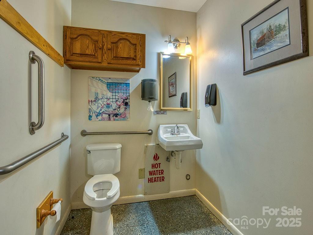 2052 Dellwood Road Property Photo 30