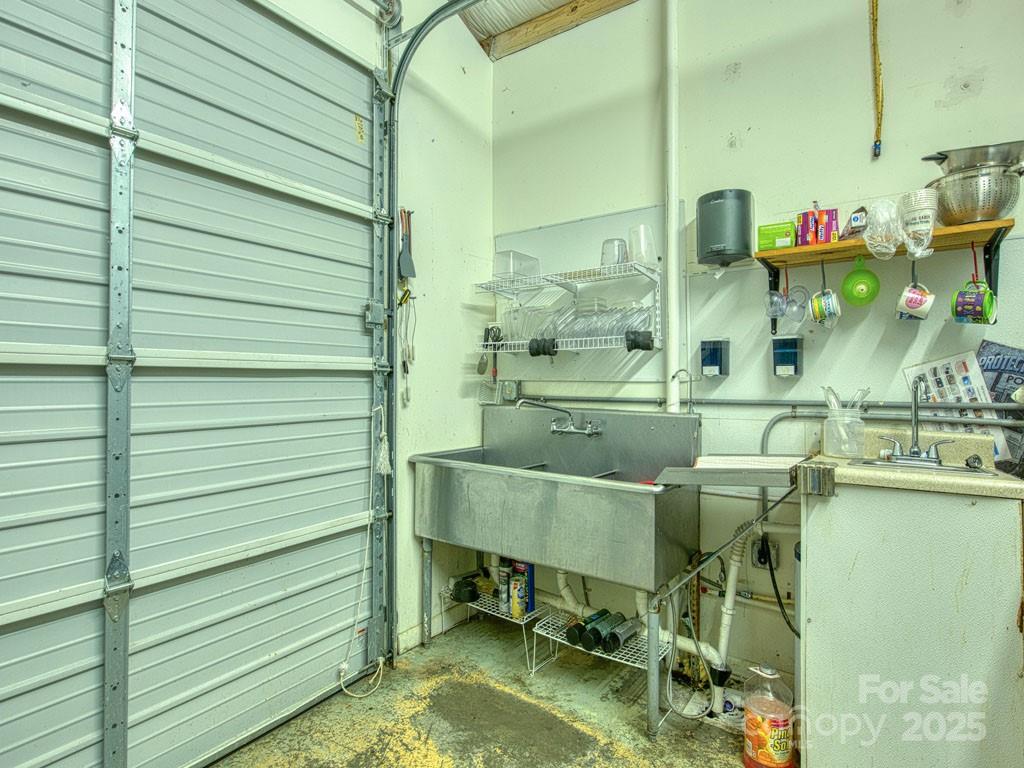 2052 Dellwood Road Property Photo 32