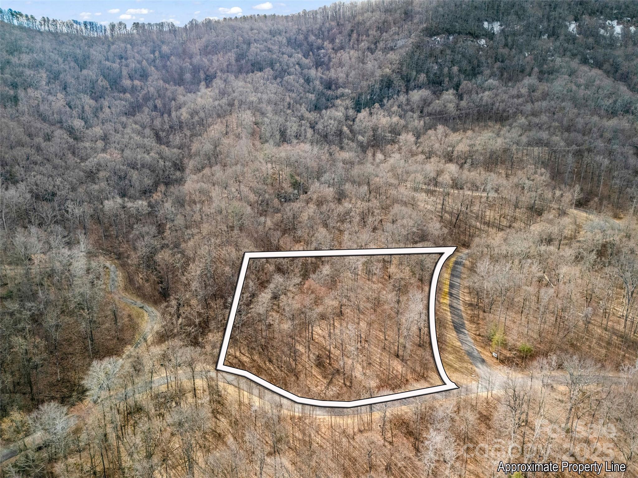 2128 Harm Creek Loop Property Photo 4