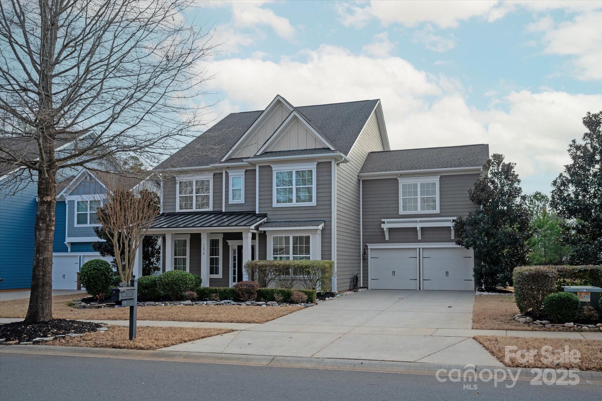 1674 Fairntosh Drive Property Photo
