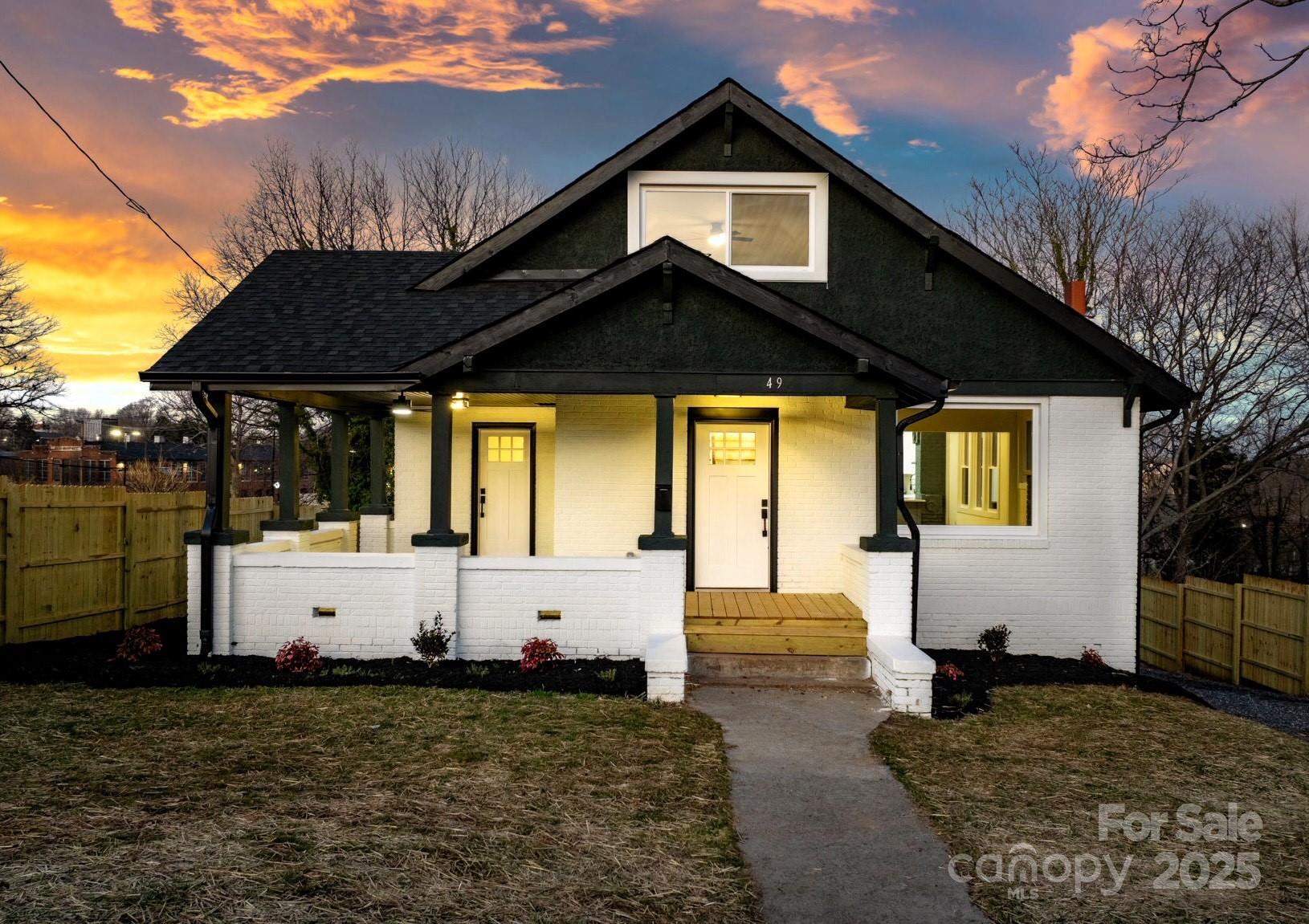 49 8th Street Property Photo 4