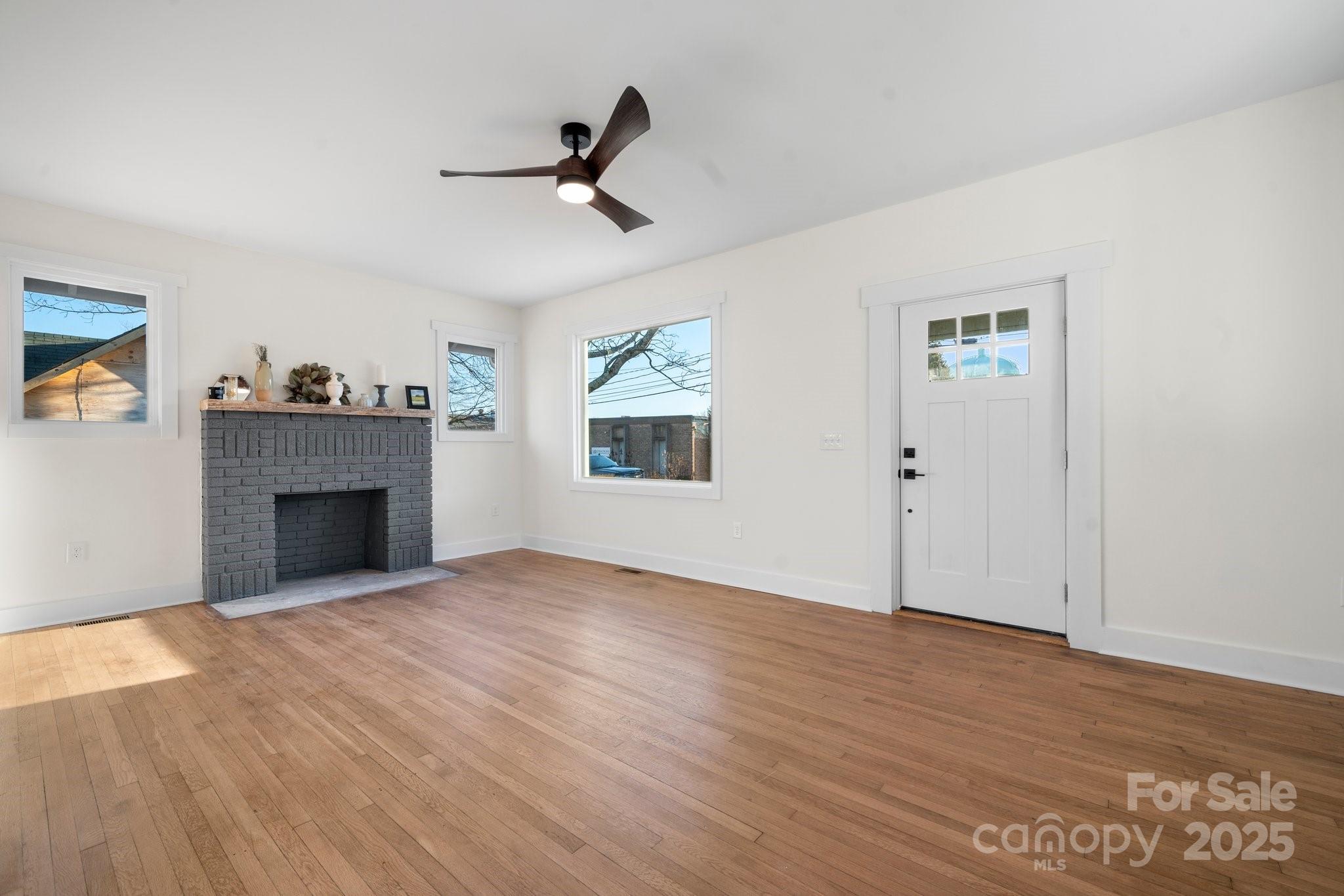 49 8th Street Property Photo 7