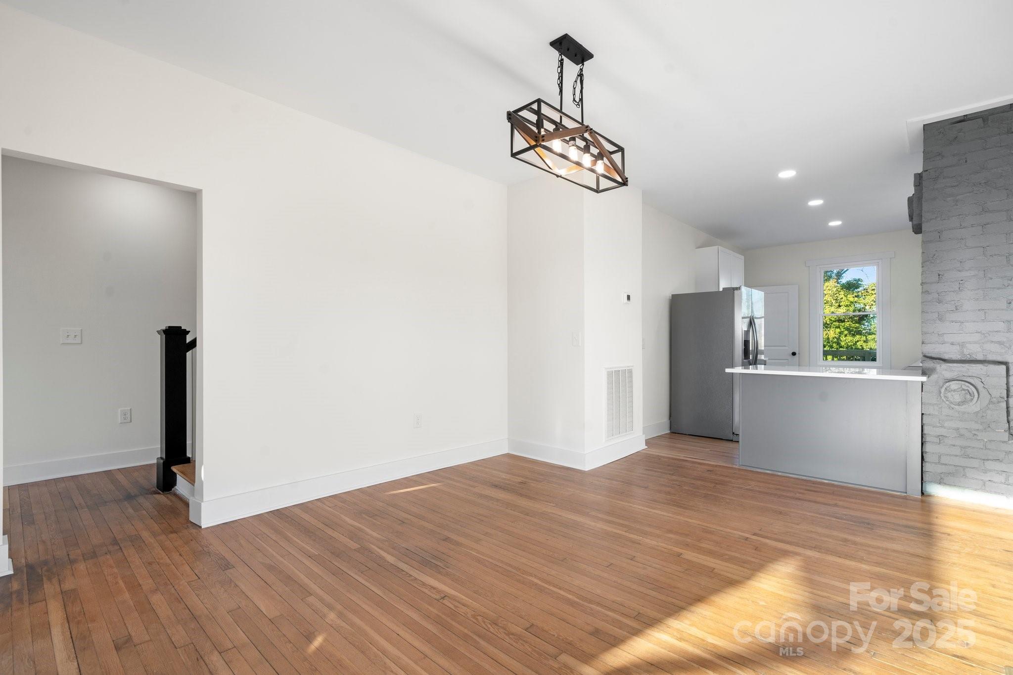 49 8th Street Property Photo 11