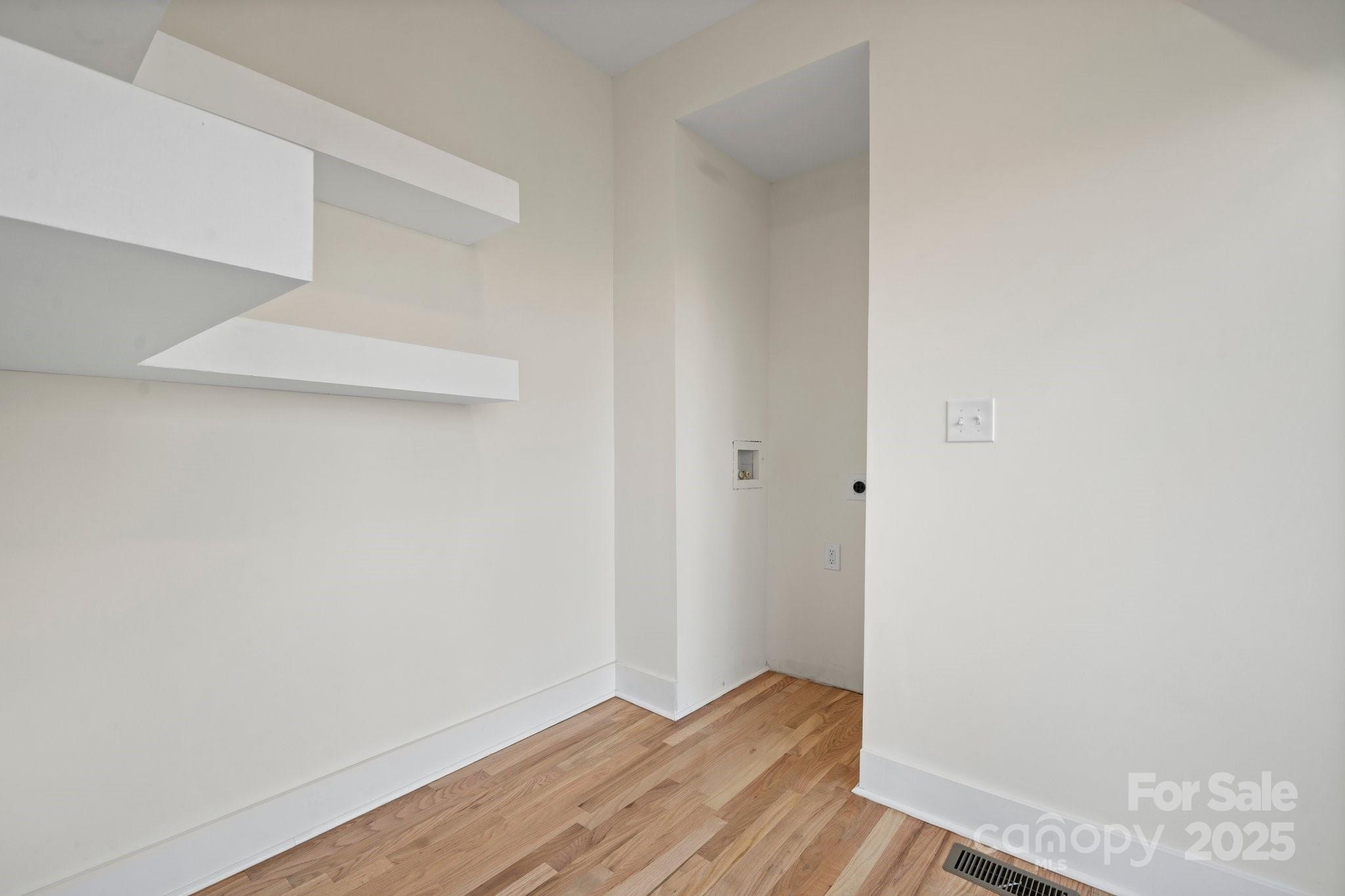 49 8th Street Property Photo 19