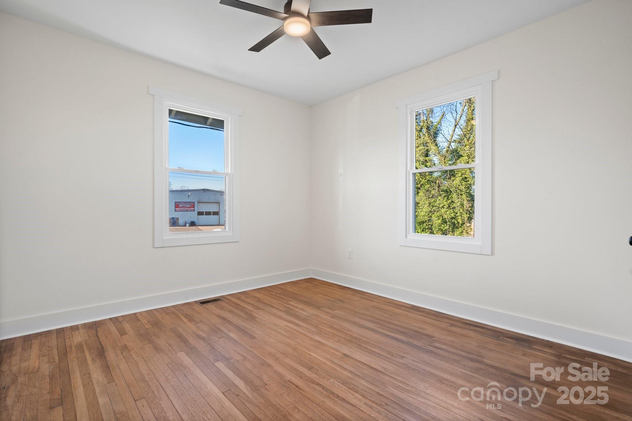 49 8th Street Property Photo 23