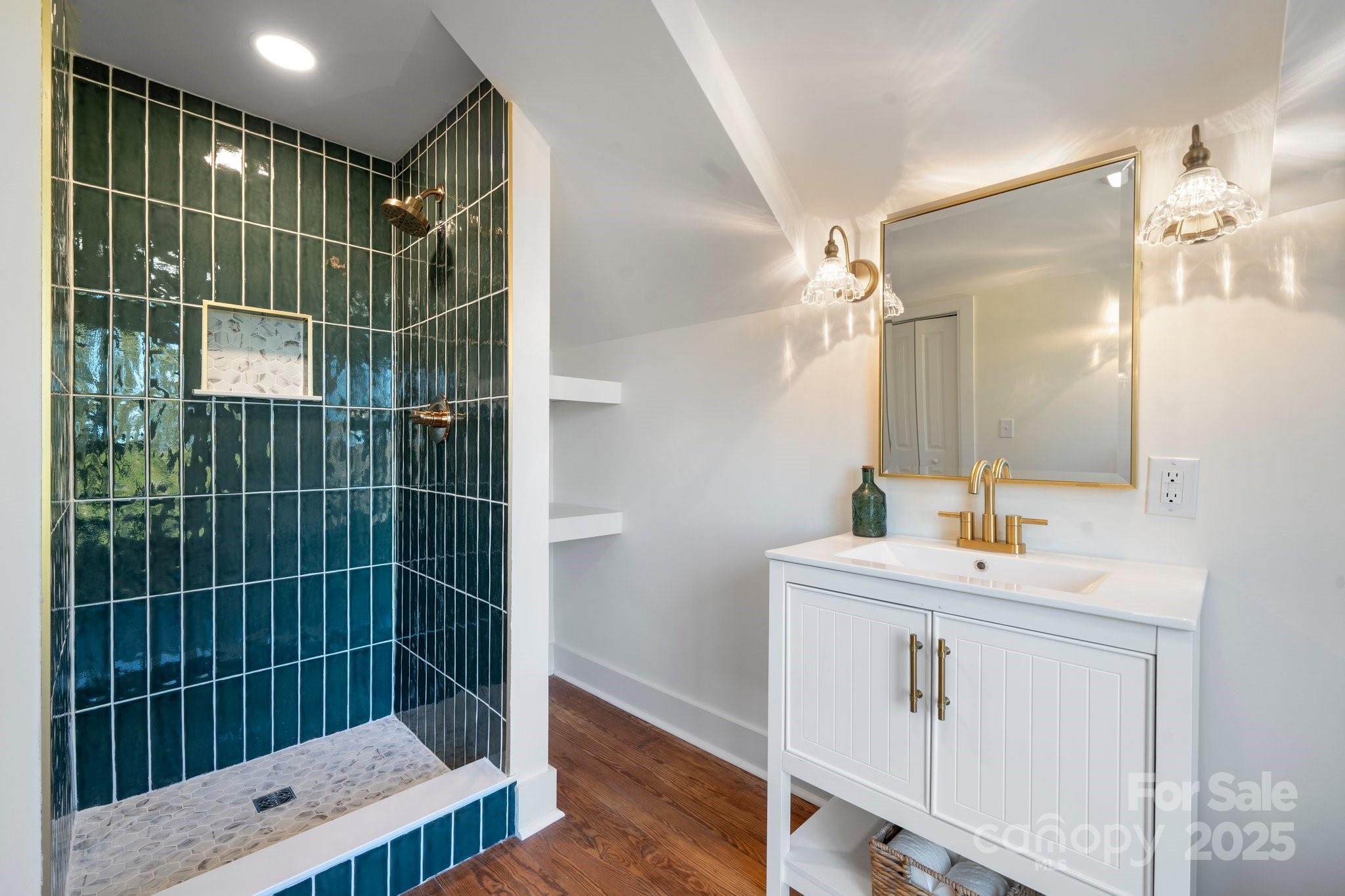 49 8th Street Property Photo 27