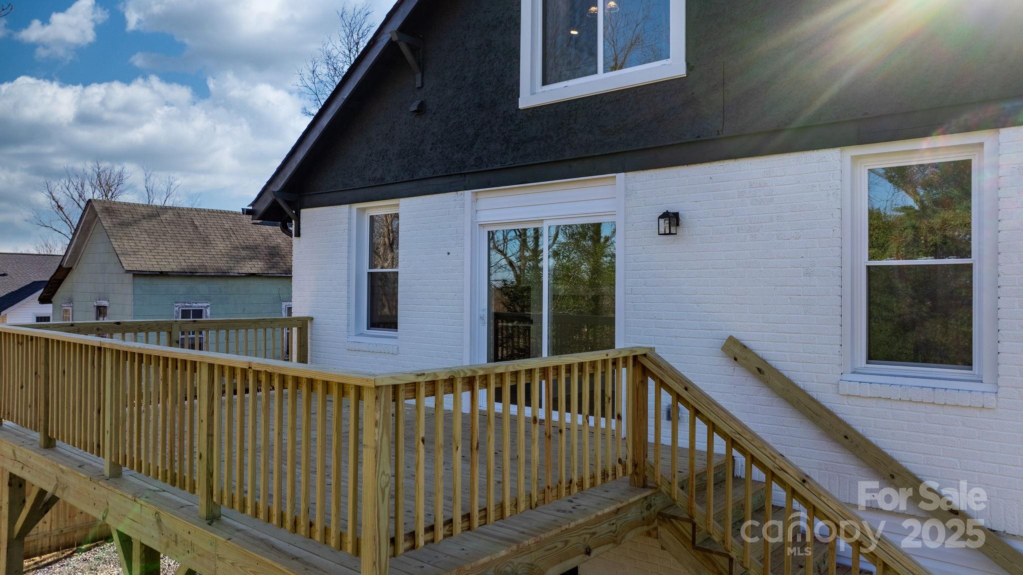 49 8th Street Property Photo 35