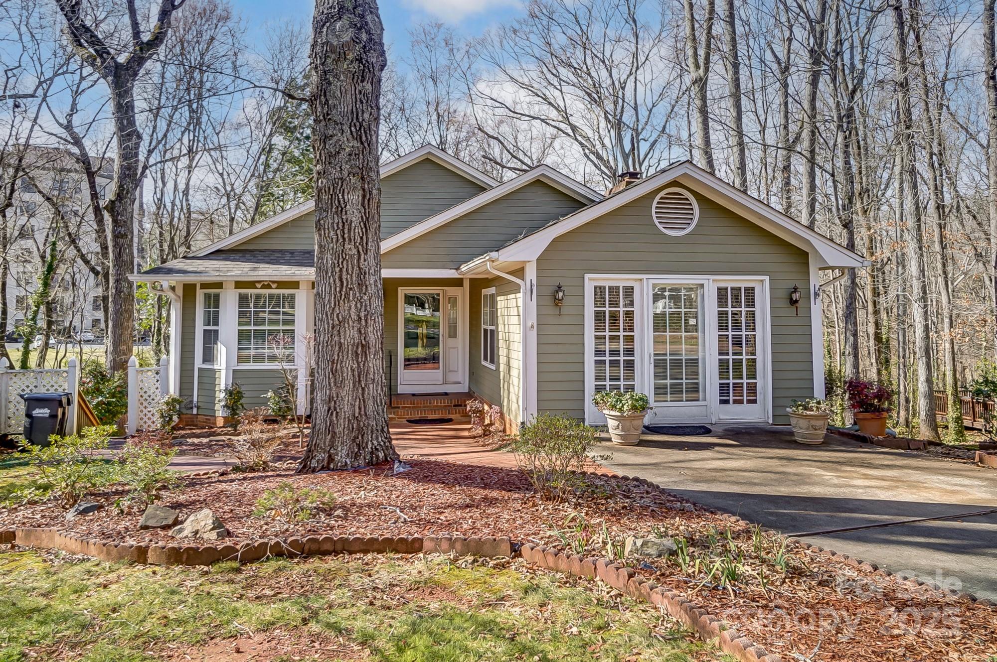 2811 Ashley Arbor Drive Property Photo