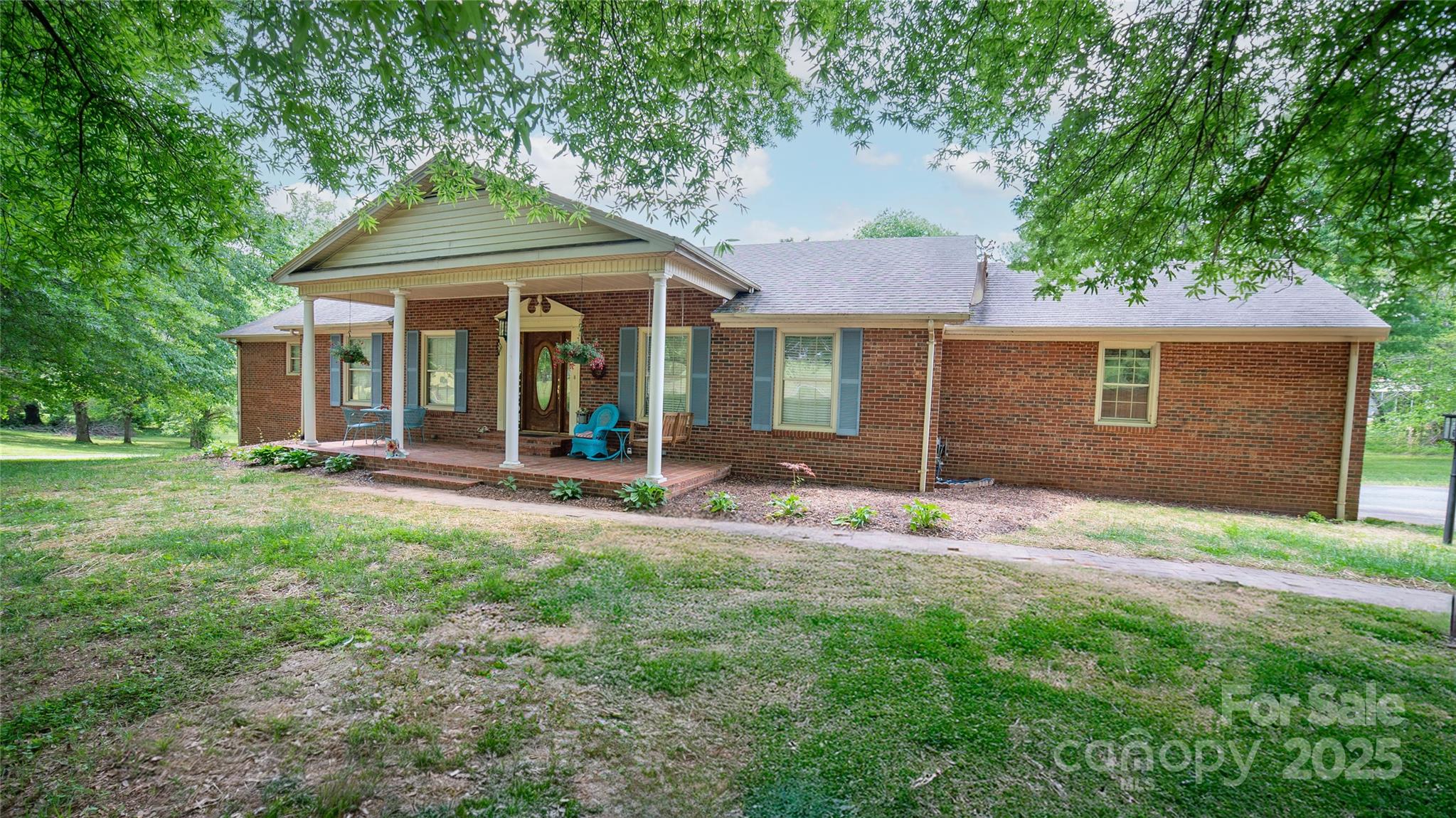 3802 Laurel Heights Drive Property Photo