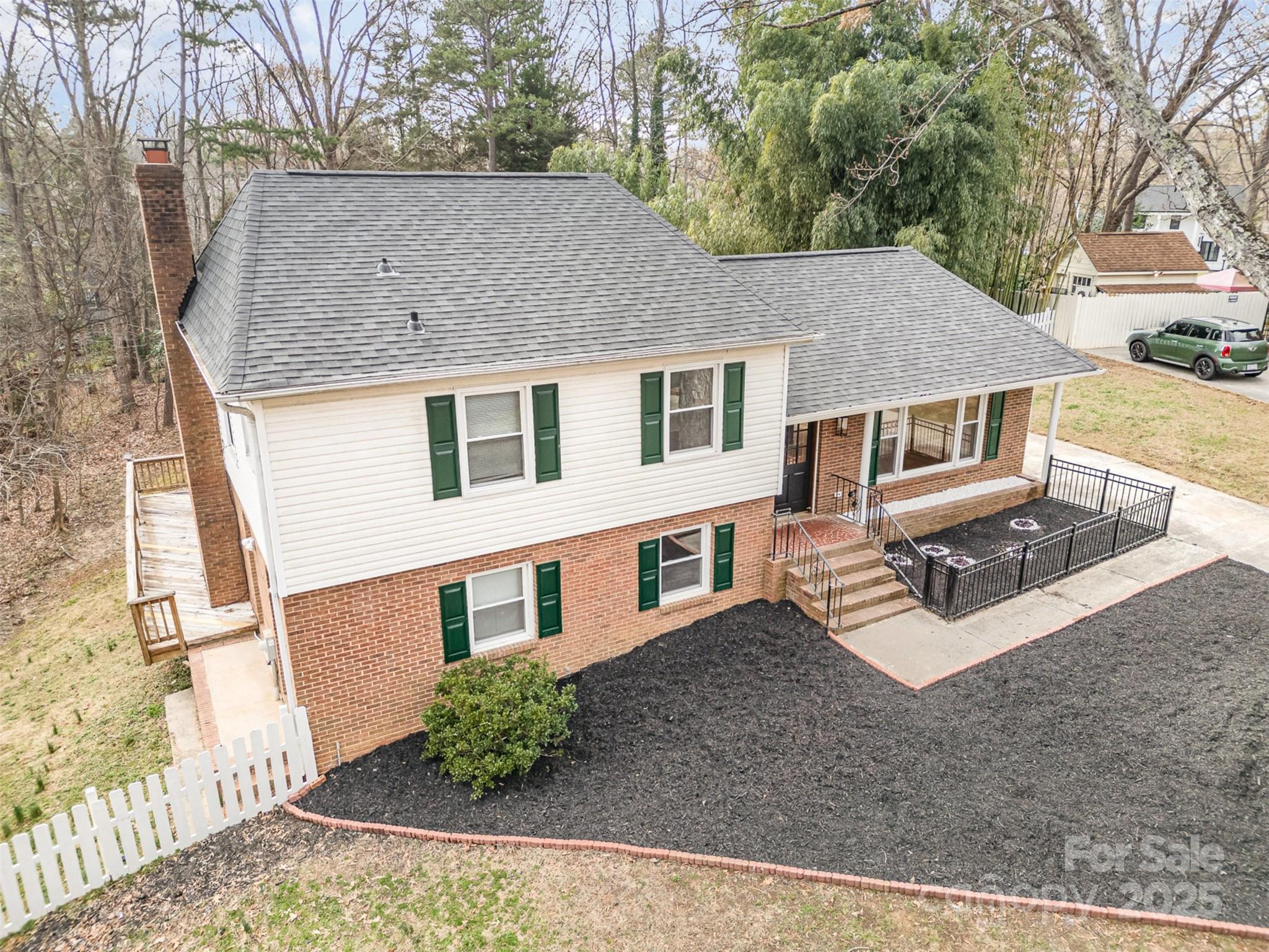 Northwest Mecklenburg Real Estate Listings Main Image