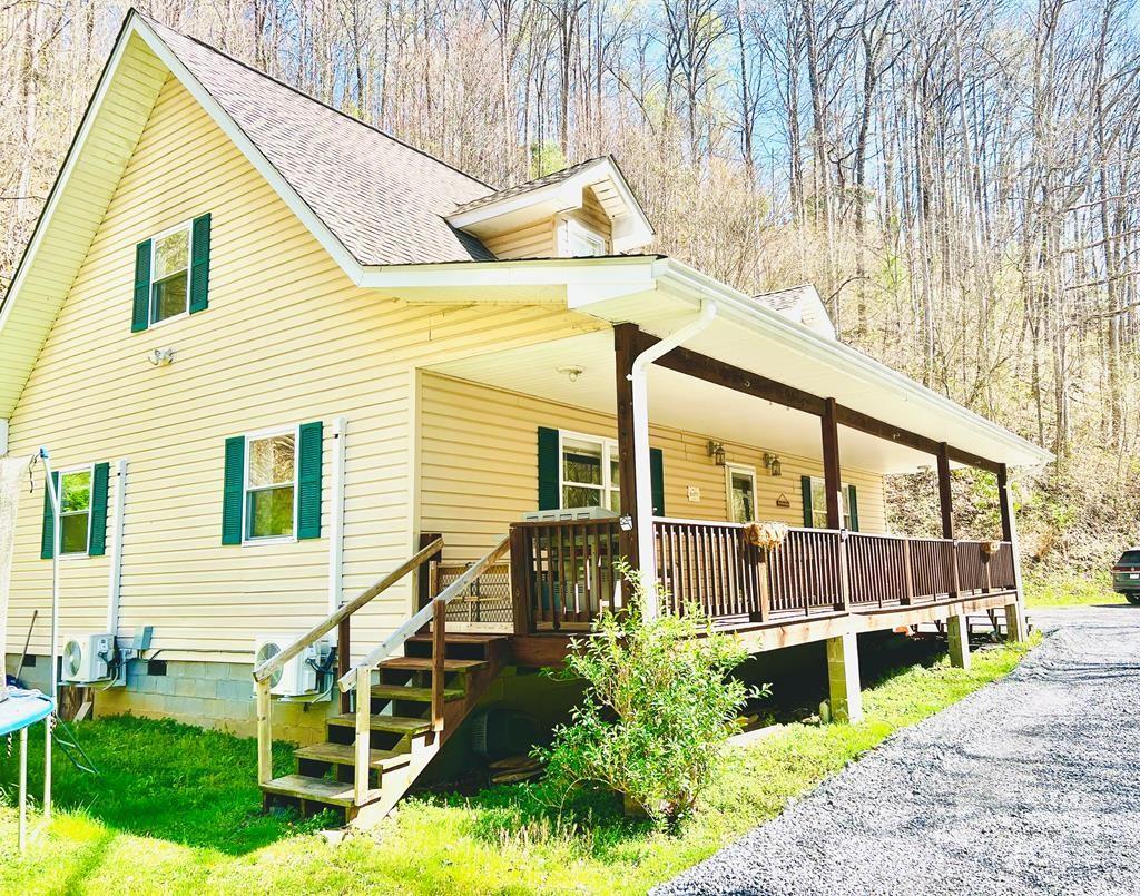 1437 Dark Ridge Road Property Photo