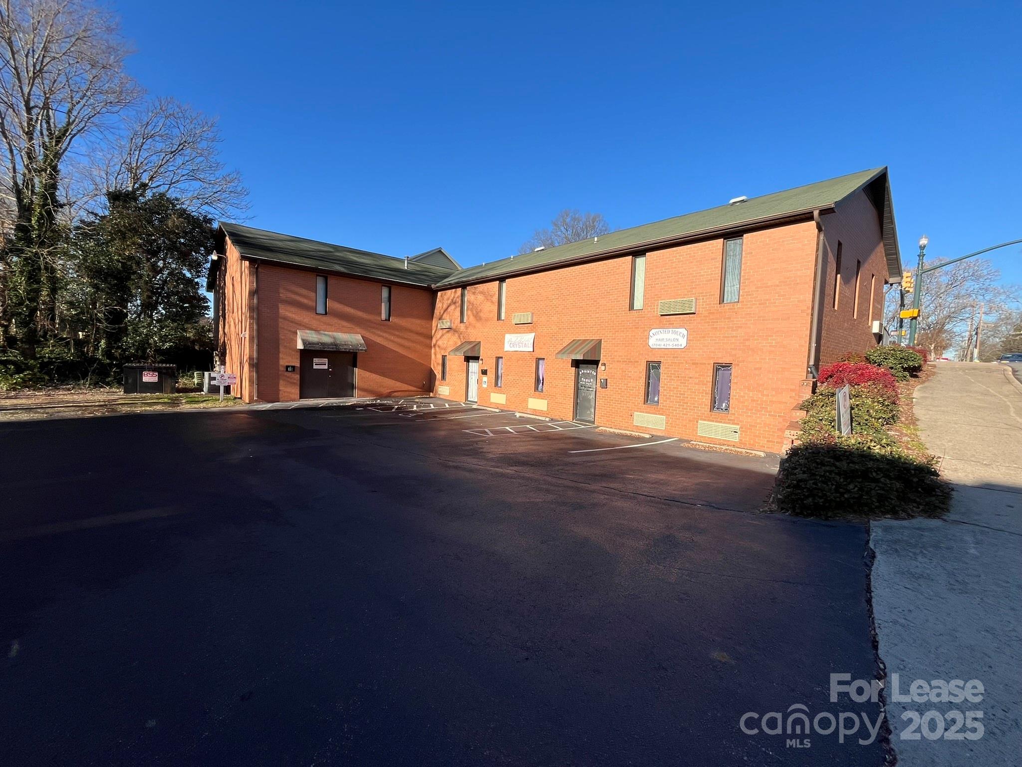 6 Spring Street Property Photo 2