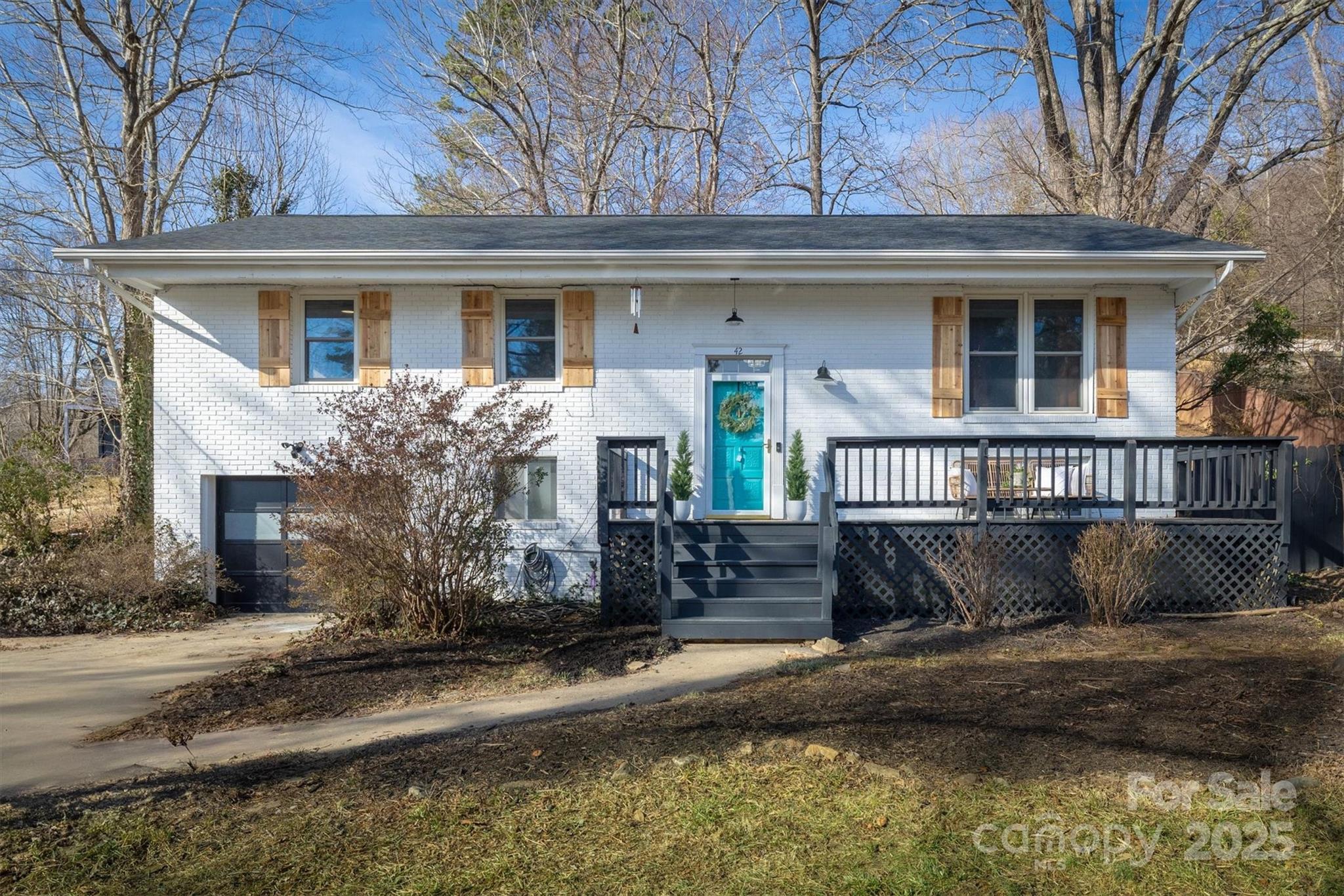 42 Waters Road Property Photo