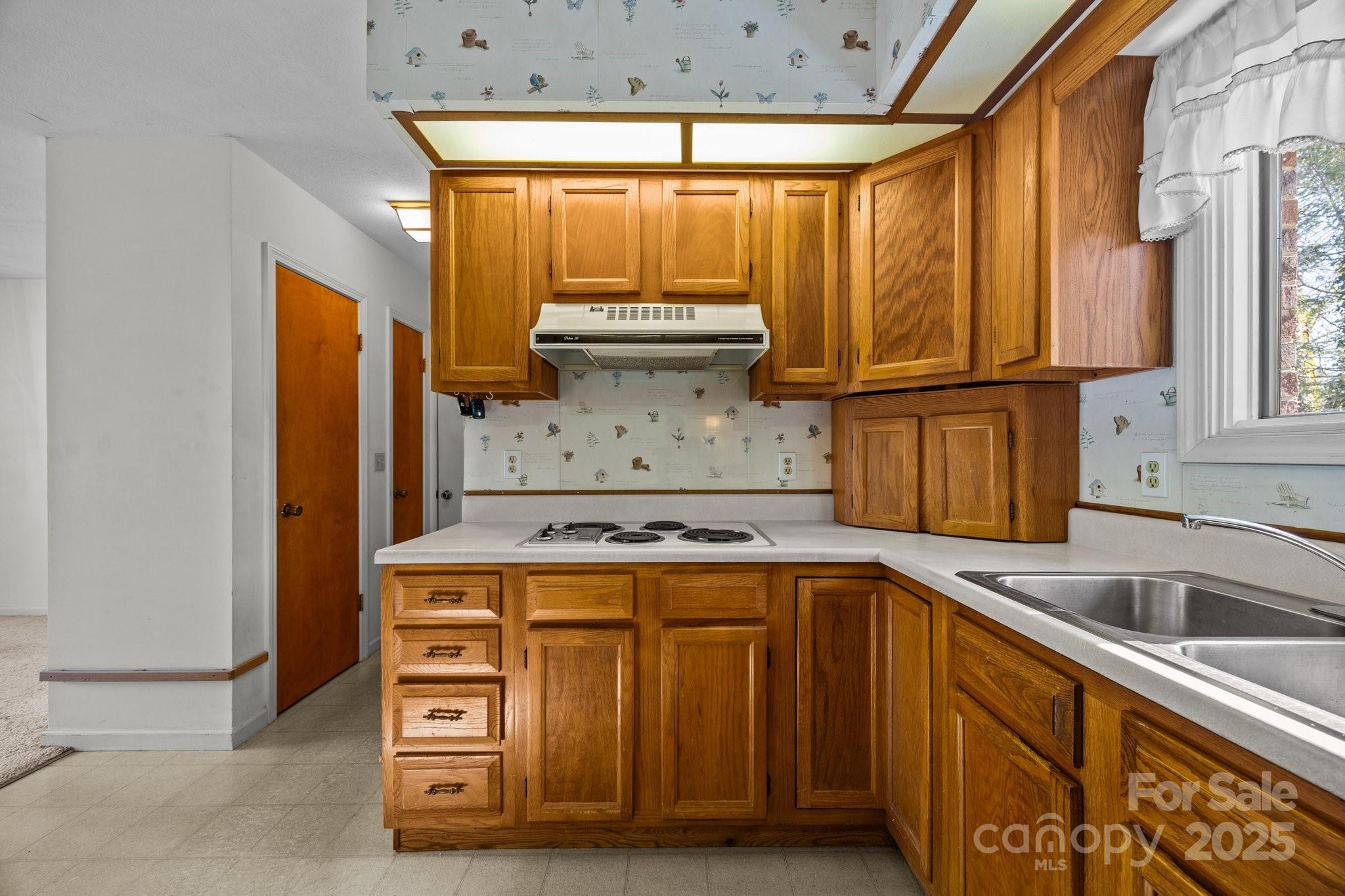 4 Dunleer Lane Property Photo 7