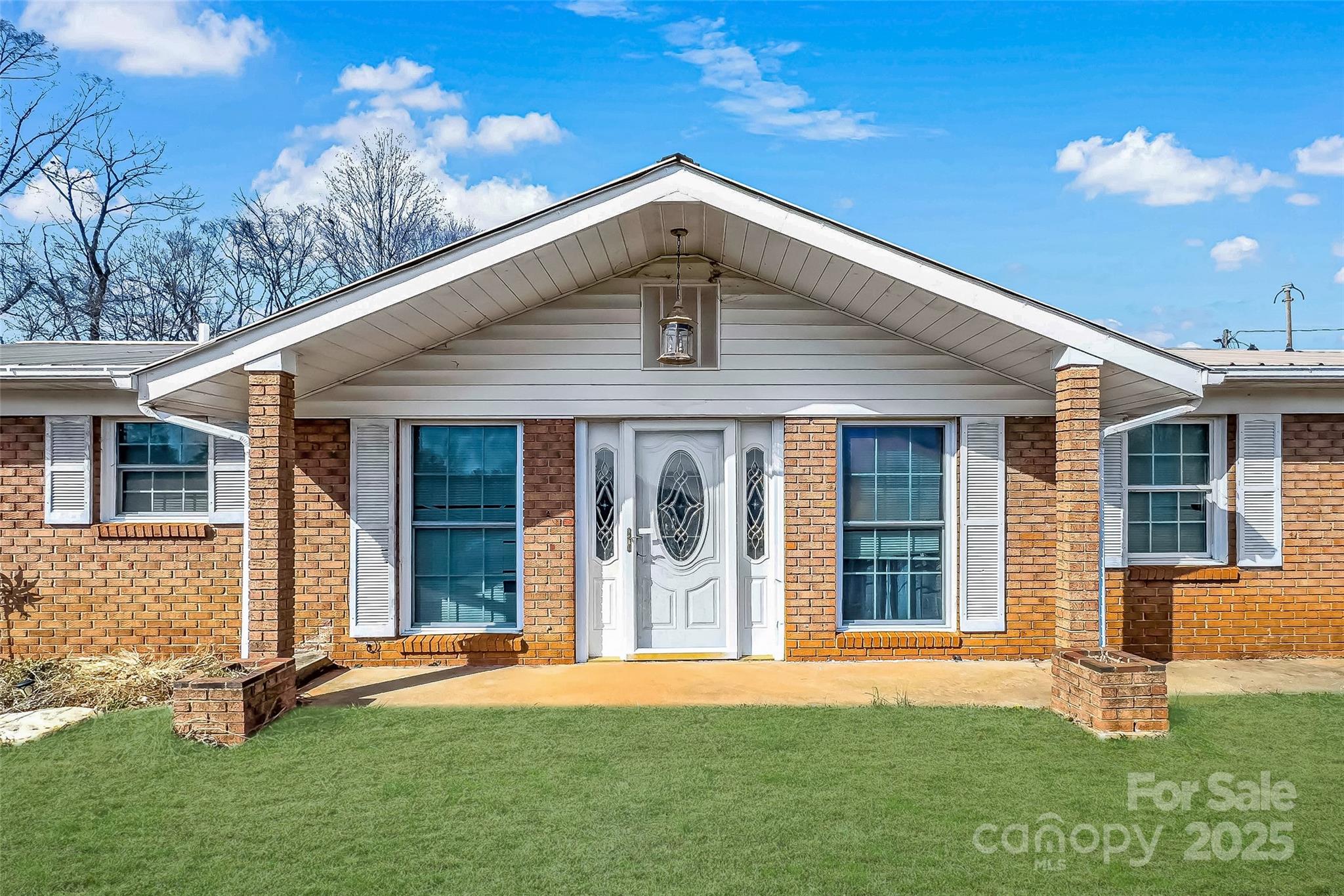 235 Cherokee Way Property Photo