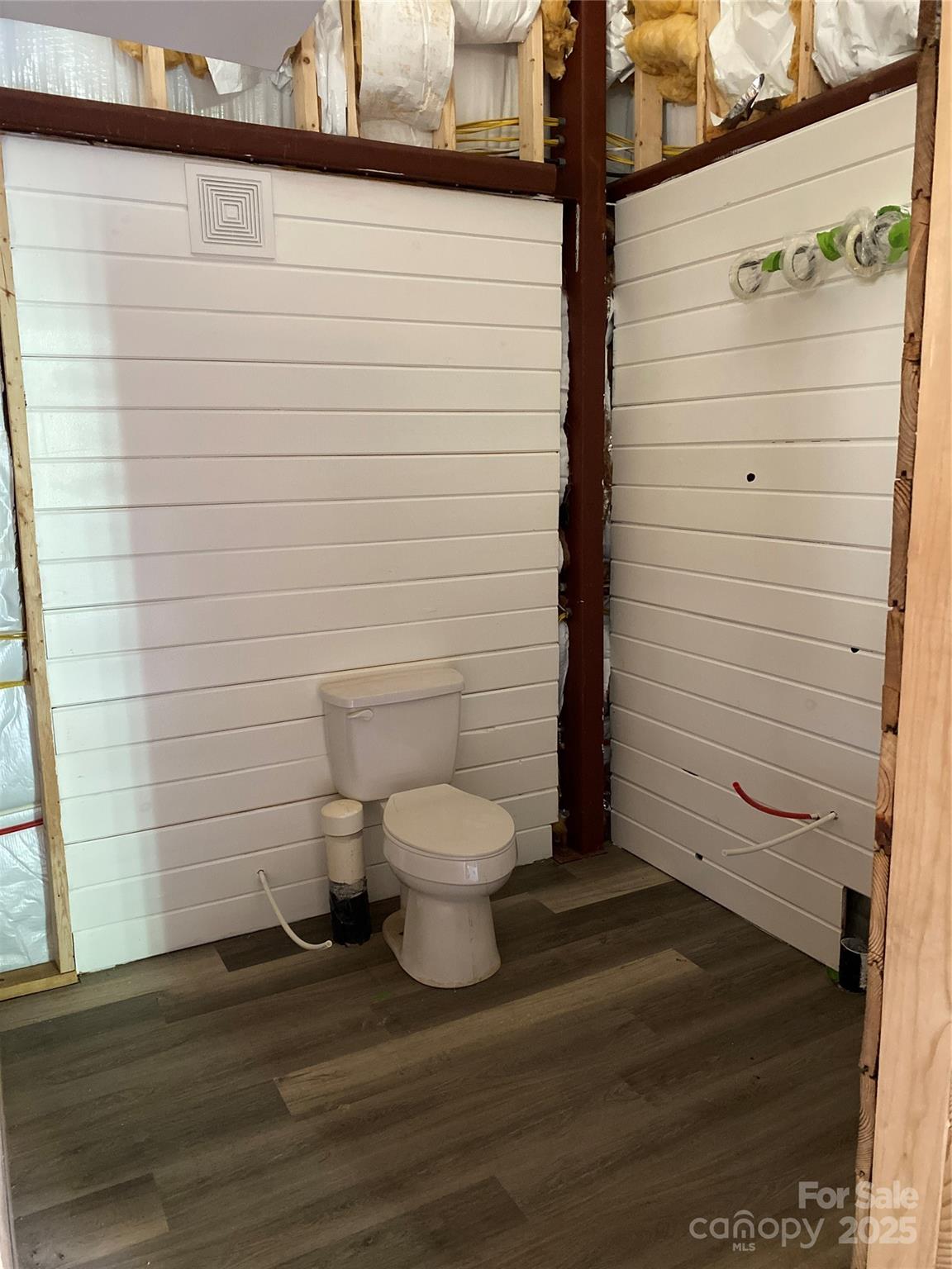 1180 Calton Road Property Photo 33