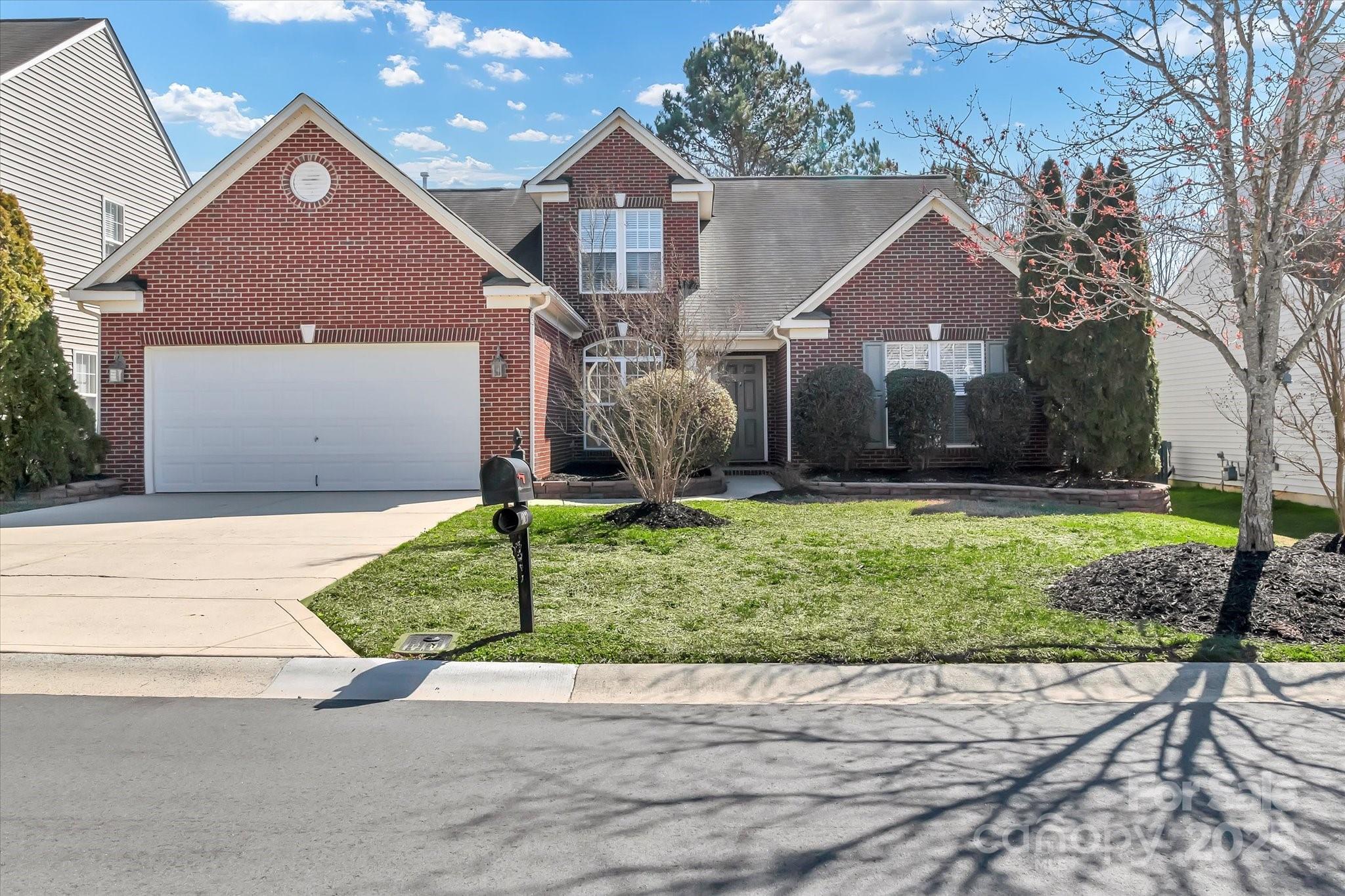 1027 Fountainbrook Drive Property Photo