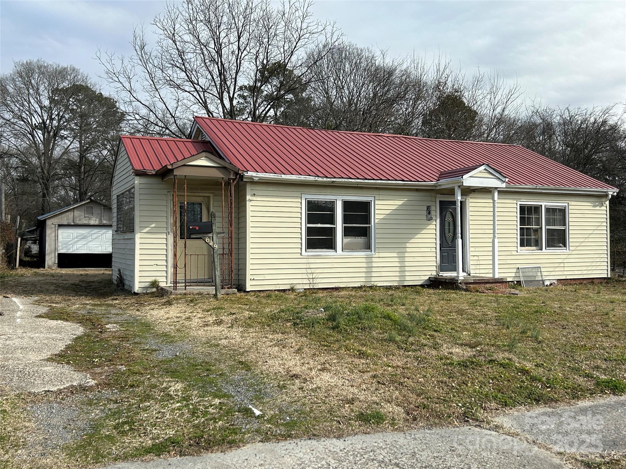 649 Arch Drive Property Photo