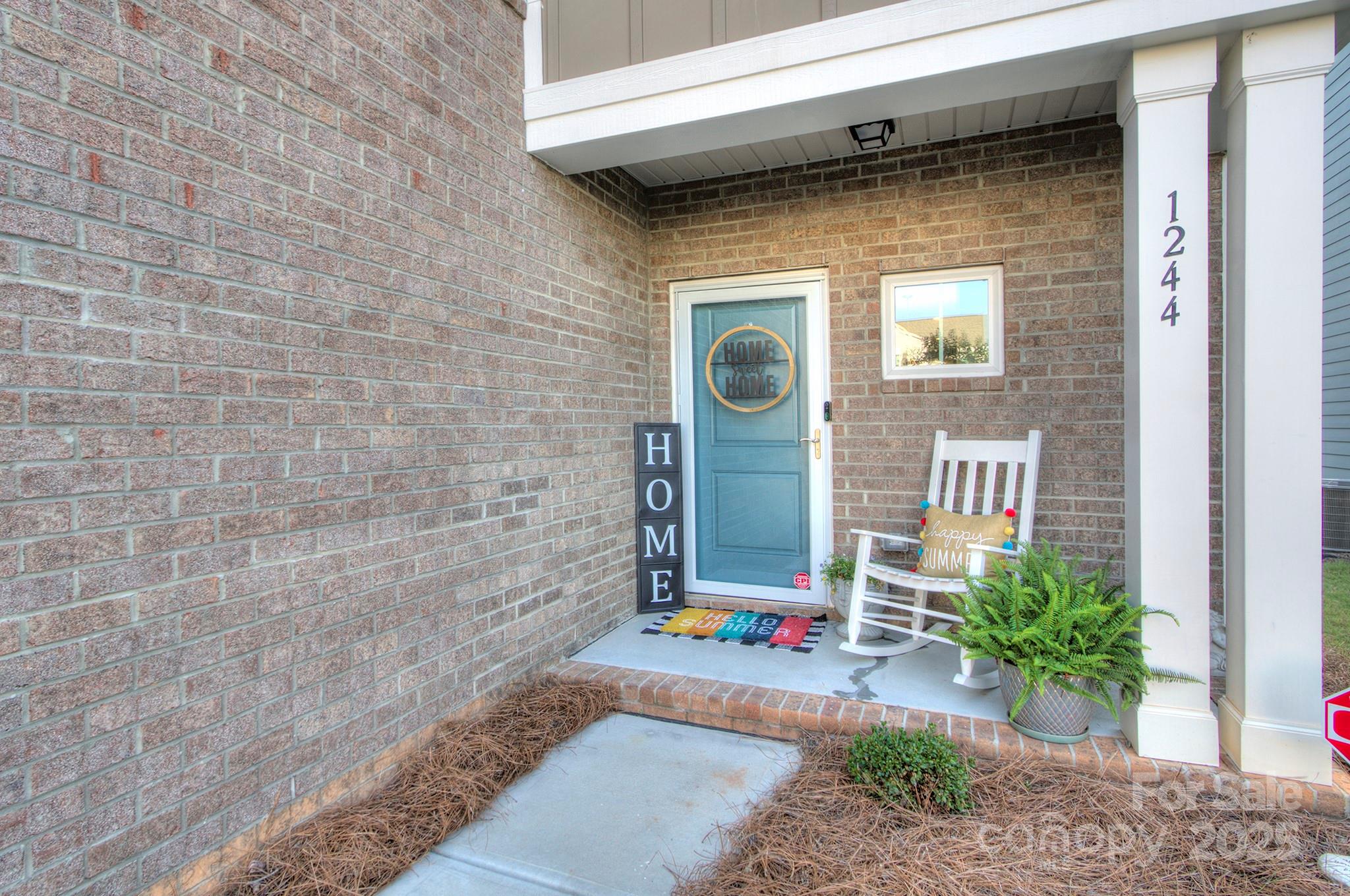 1244 Scotch Meadows Loop Property Photo 2