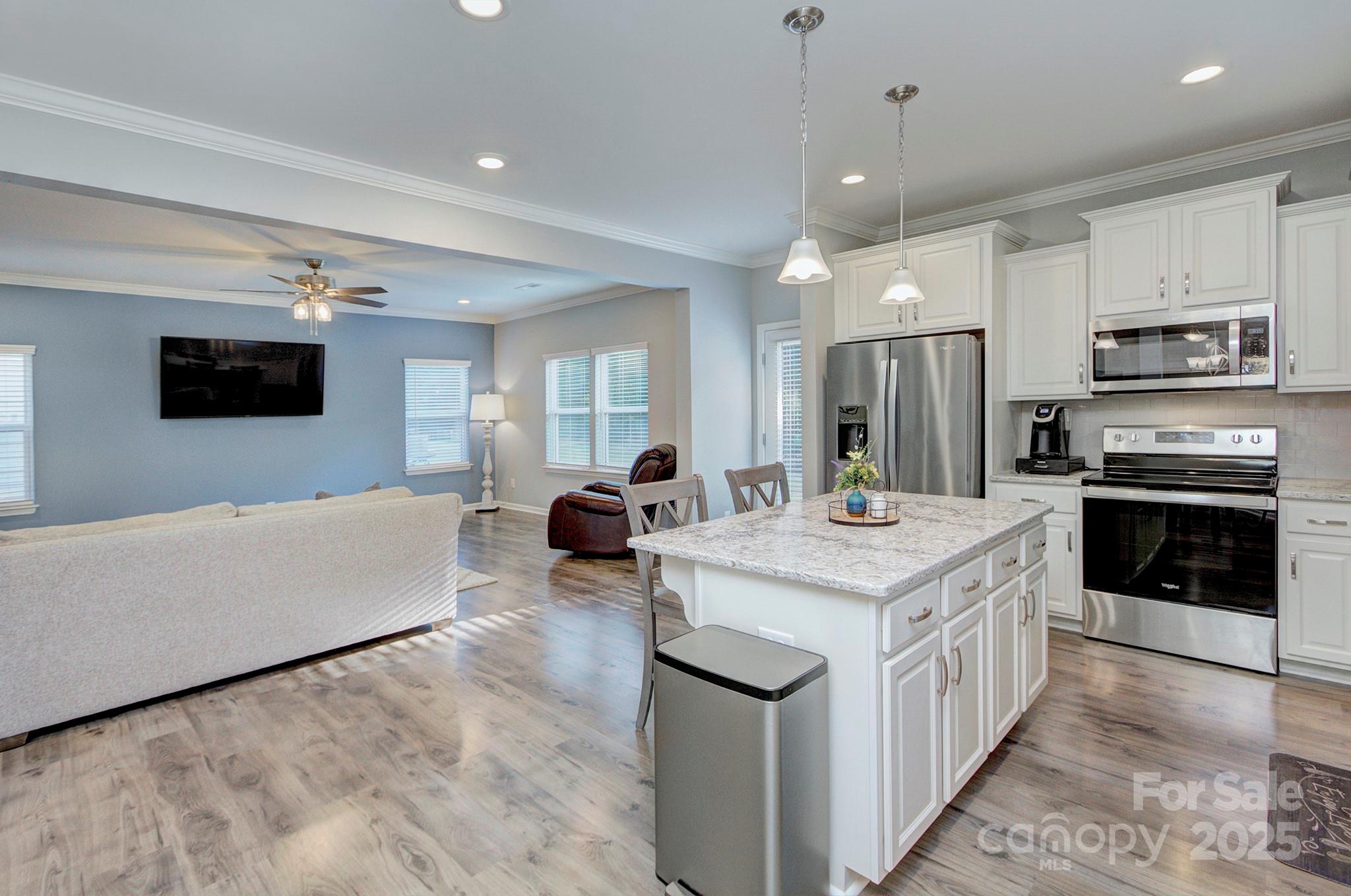 1244 Scotch Meadows Loop Property Photo 4