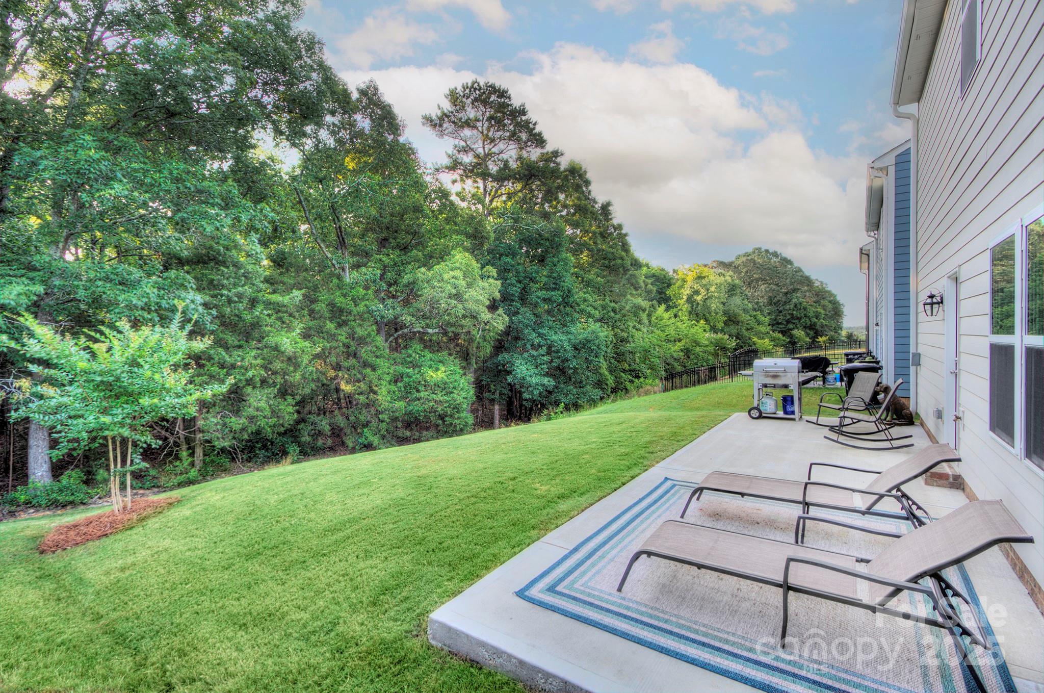 1244 Scotch Meadows Loop Property Photo 25