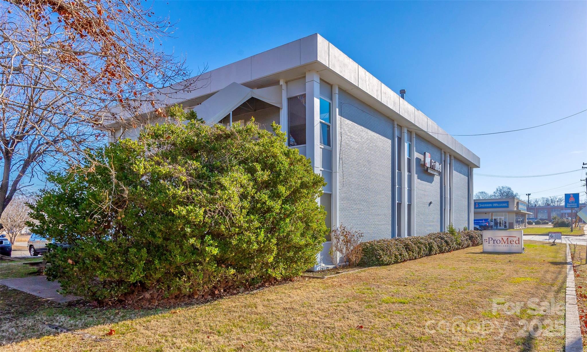 812 W Innes Street Property Photo 1