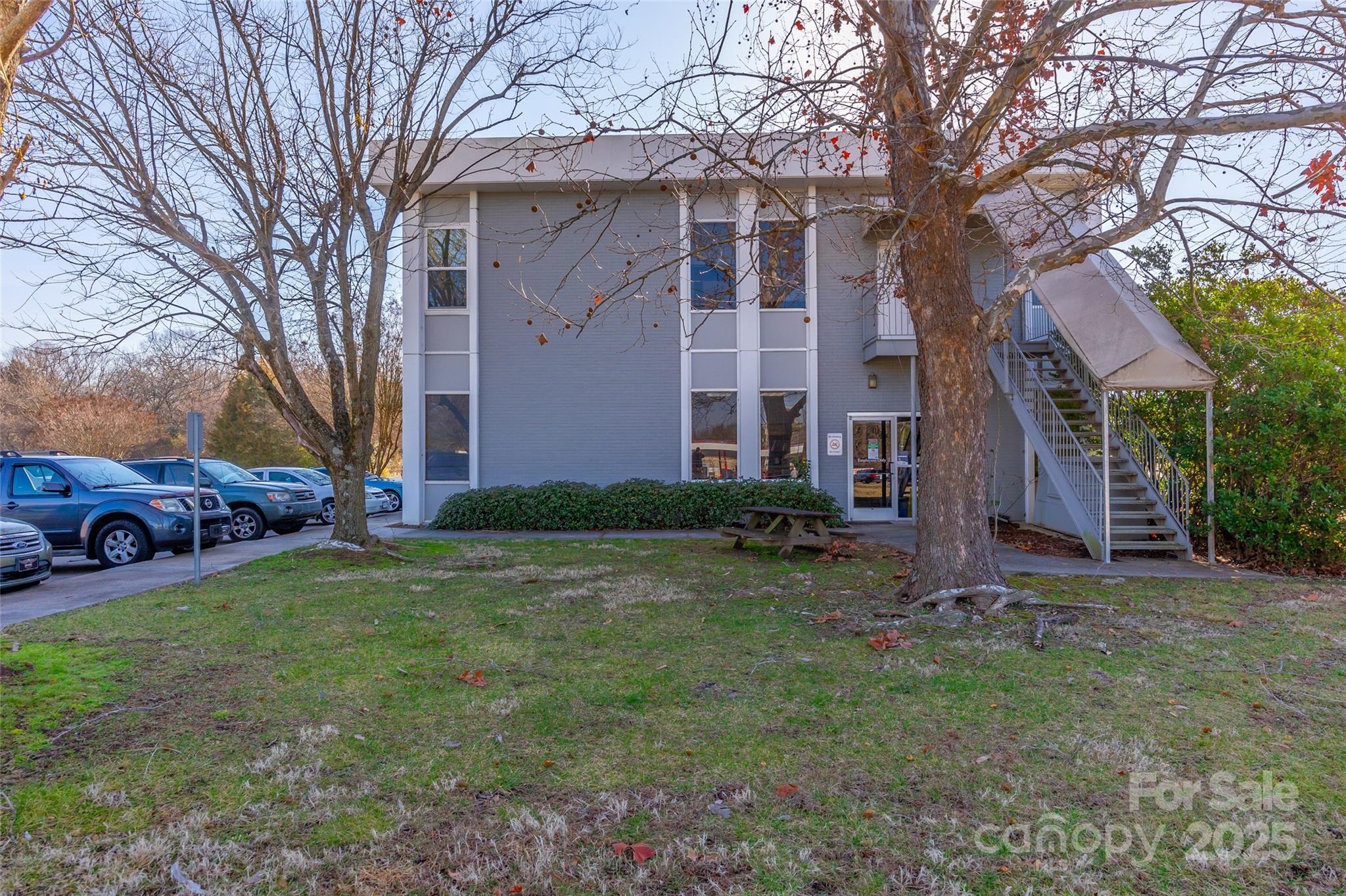 812 W Innes Street Property Photo 34