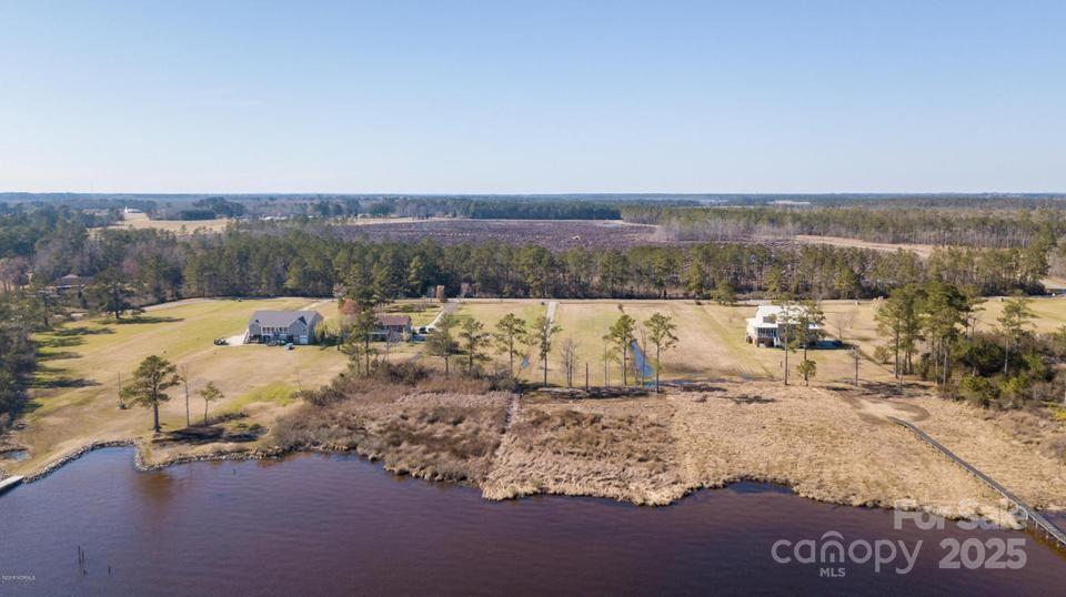 731 Schooner Road Property Photo 2