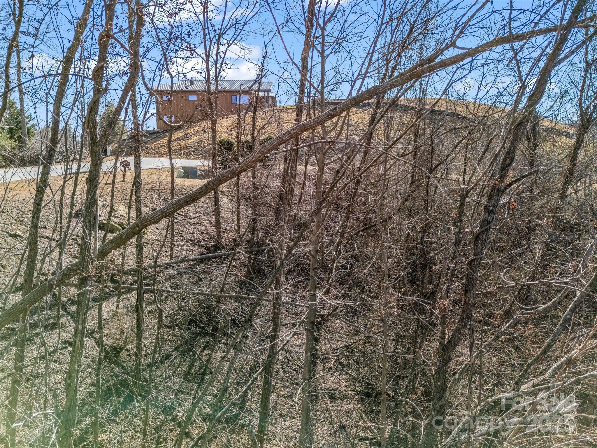 1509 Summit Hill Road Property Photo 8