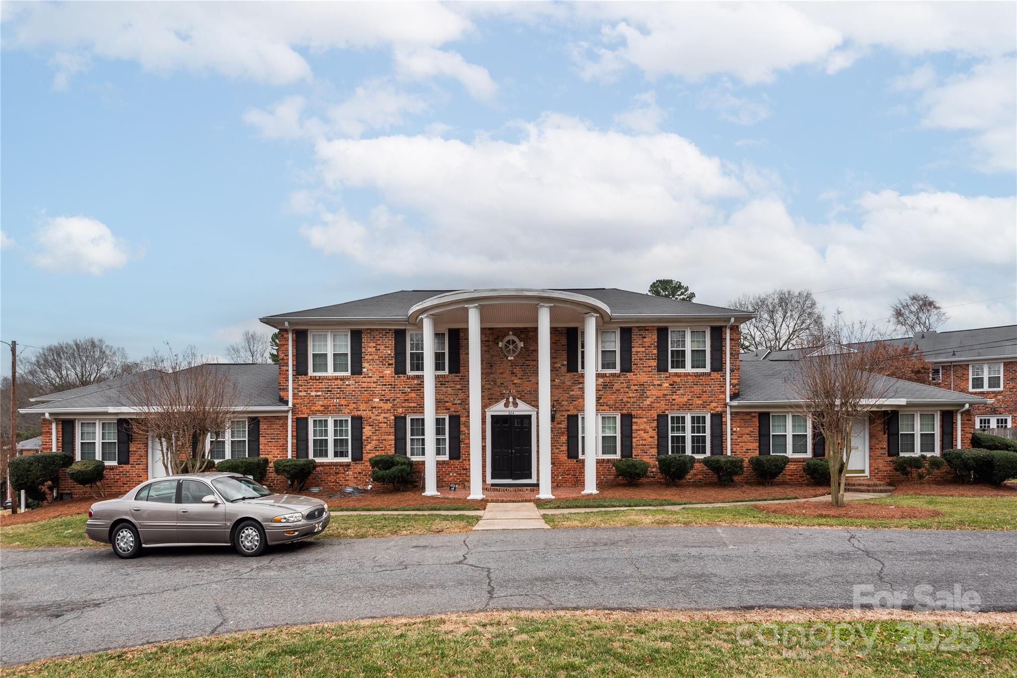 904 Mcalway Road B Property Photo 1