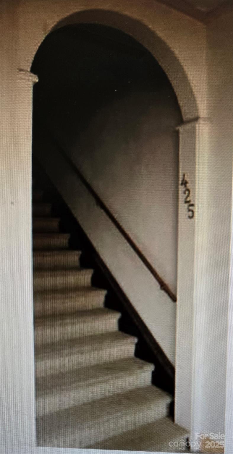 232/236 N Main Street Property Photo 9