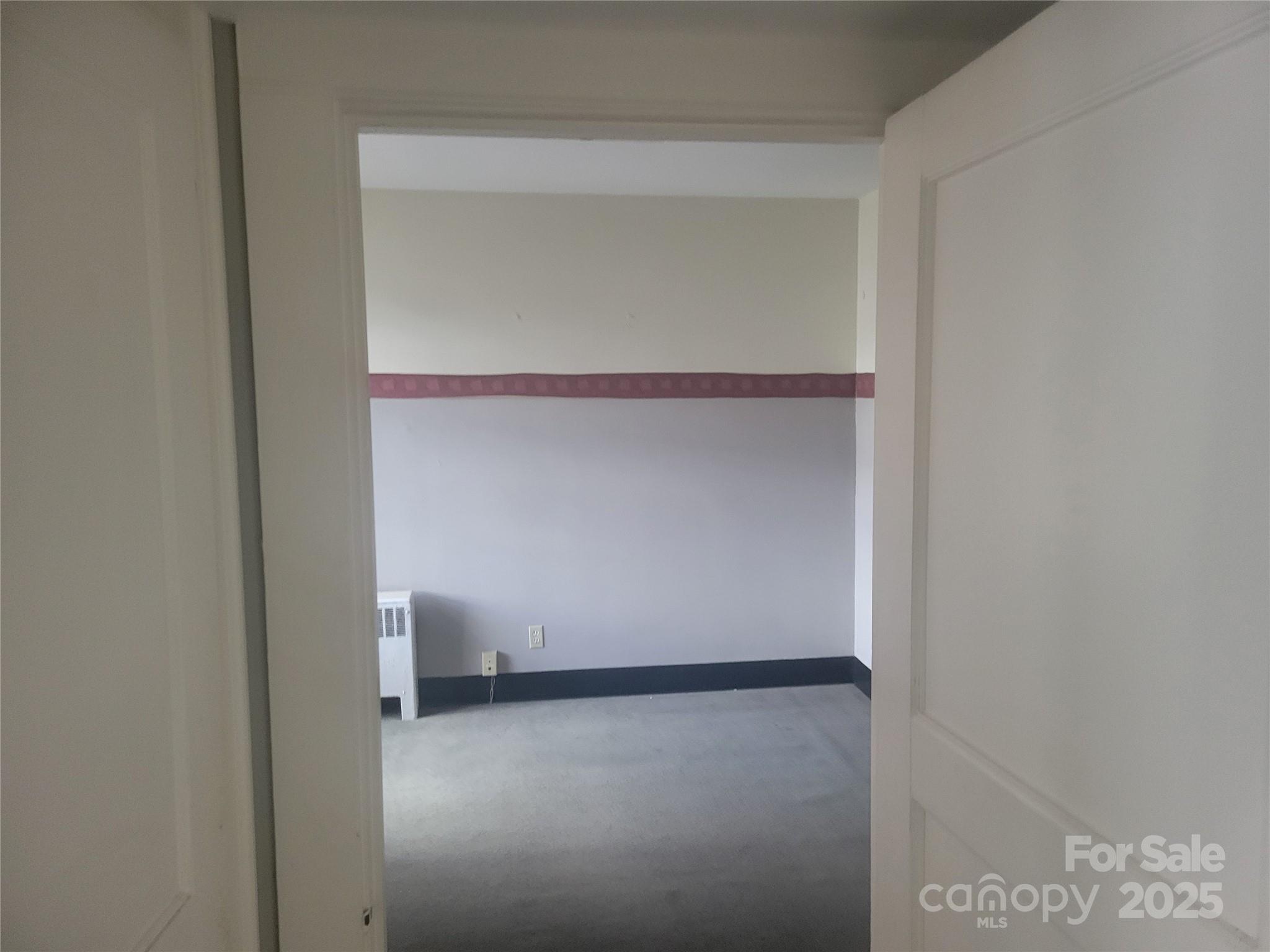 232/236 N Main Street Property Photo 17