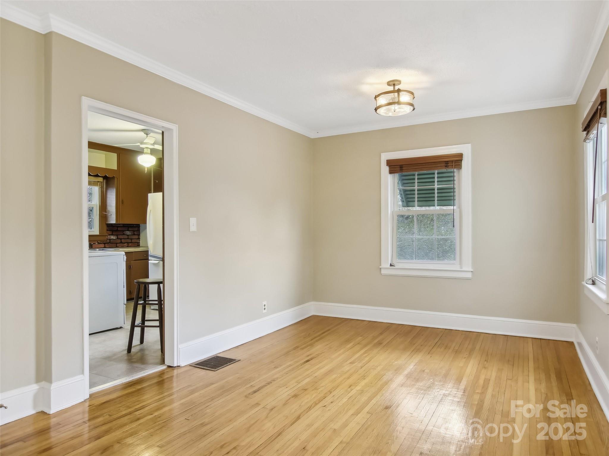 28 Kensington Drive Property Photo 10