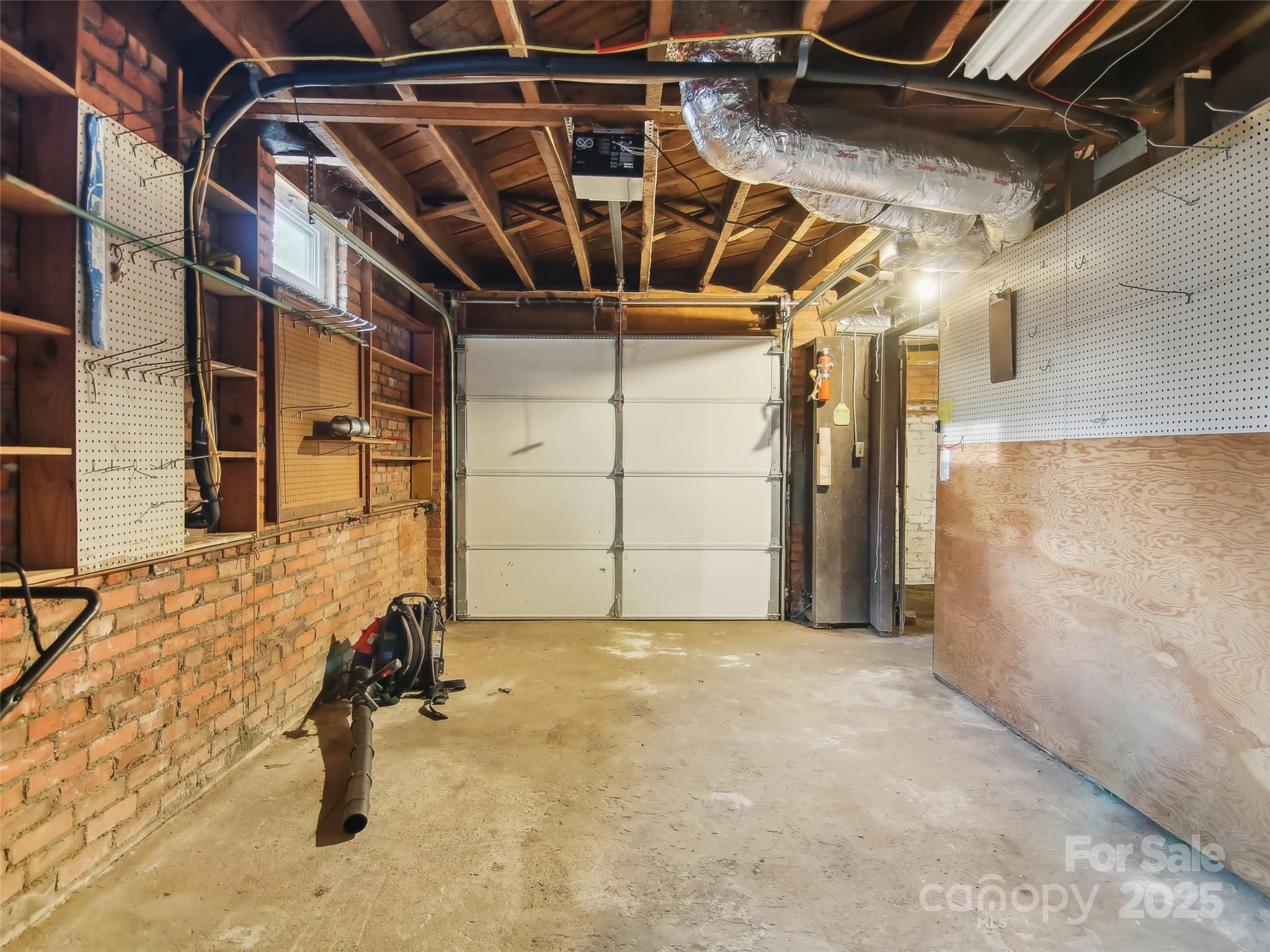 28 Kensington Drive Property Photo 25
