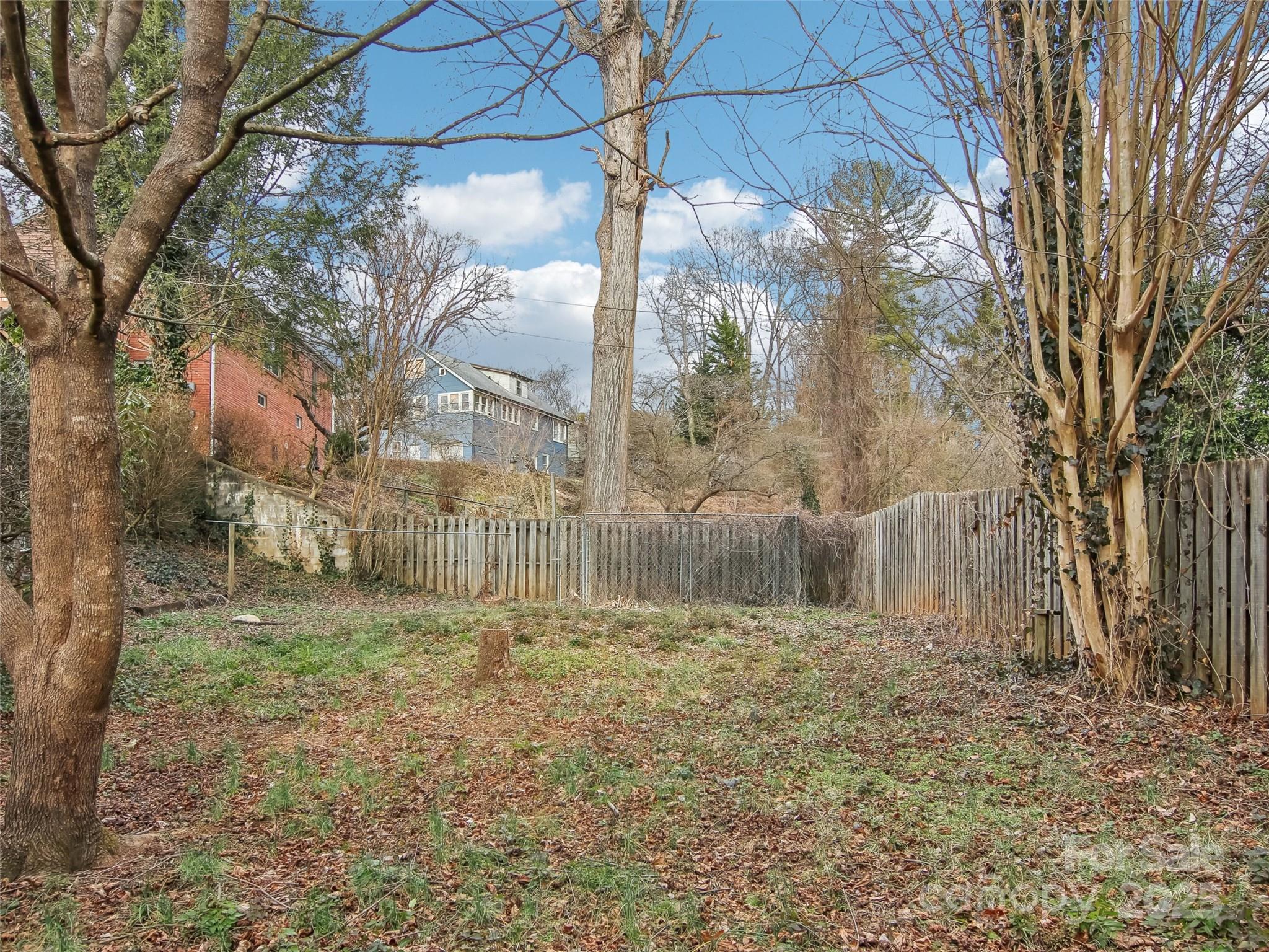 28 Kensington Drive Property Photo 28