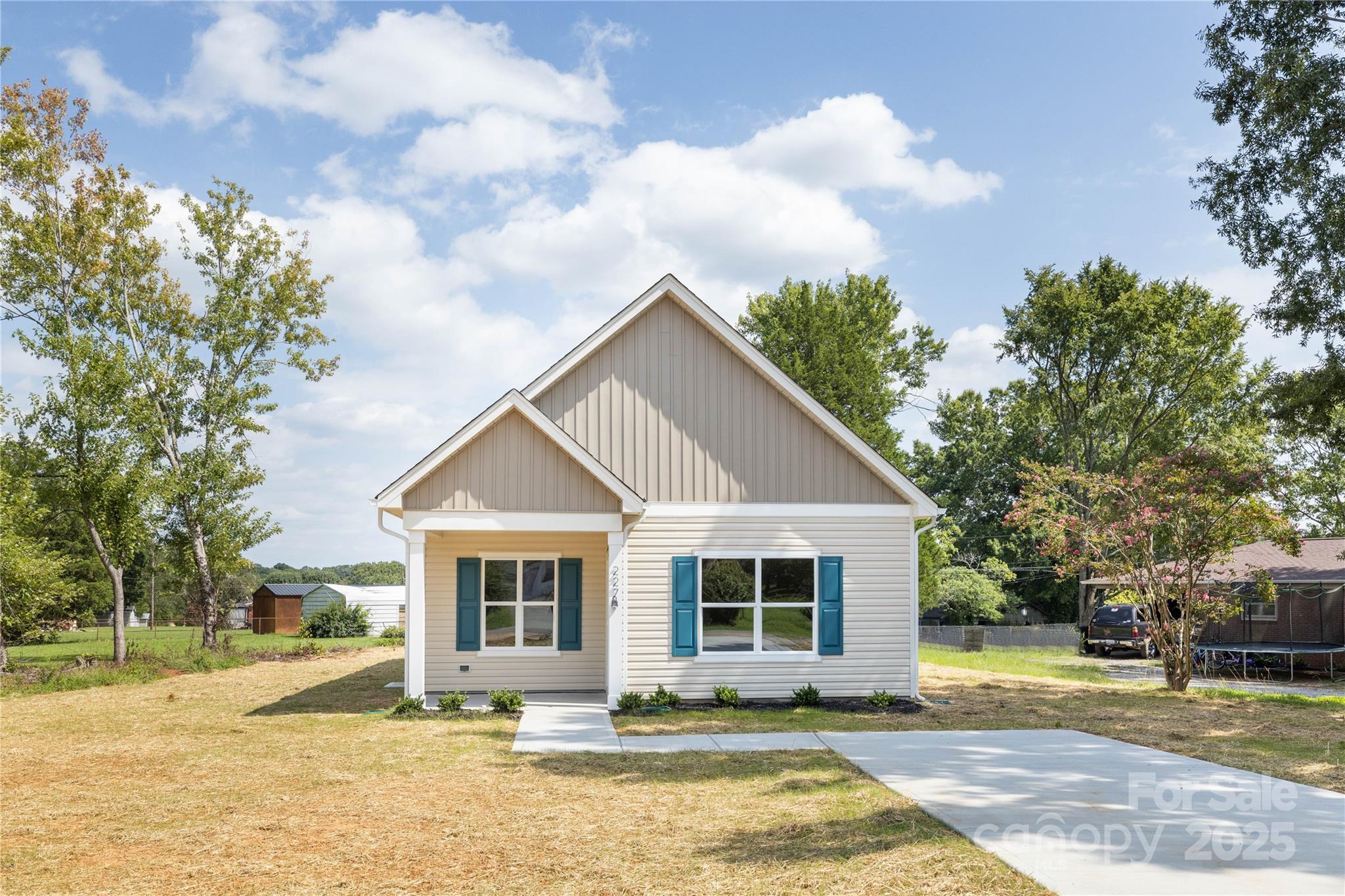 338 Hudson Street Property Photo