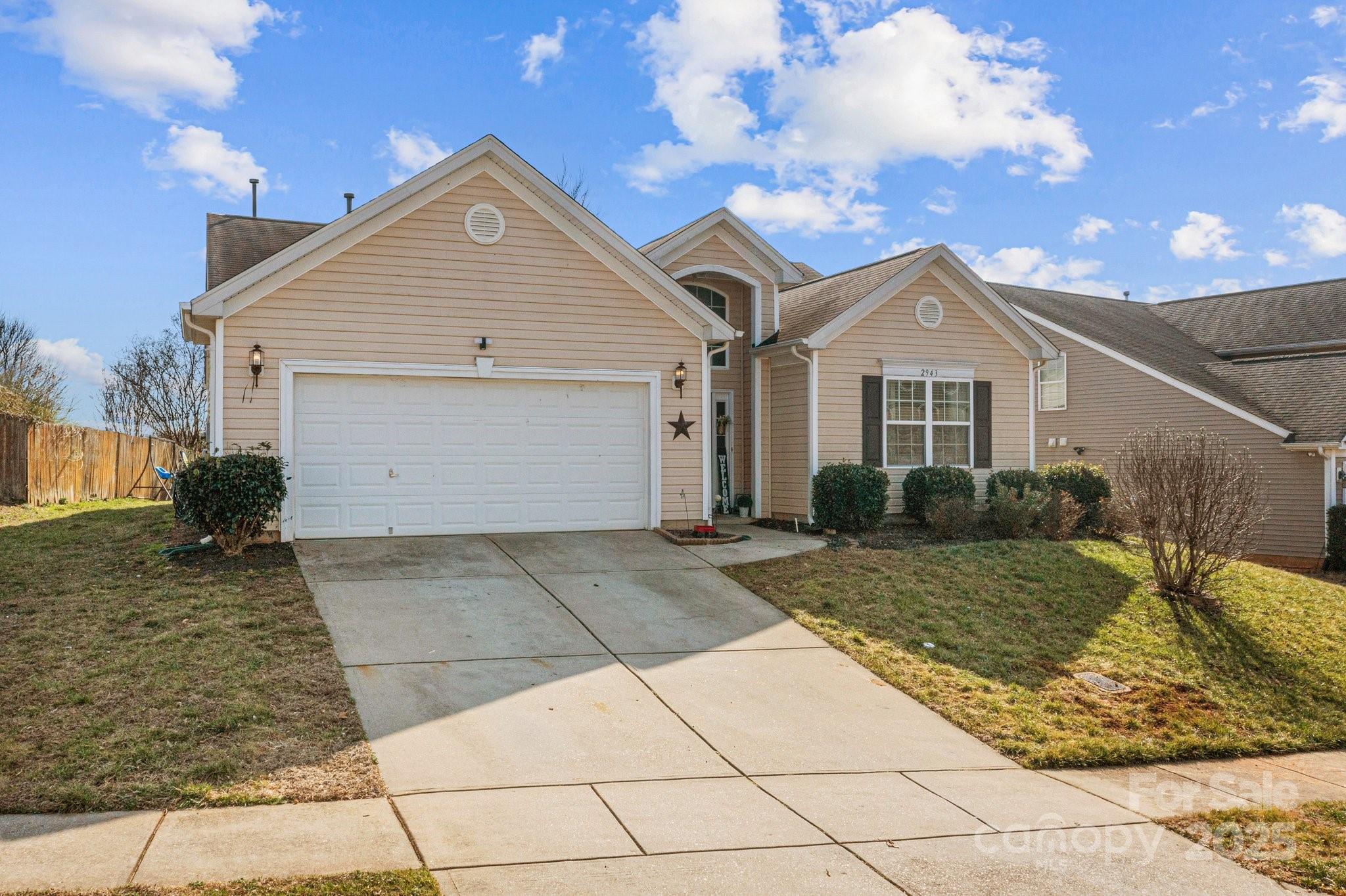 2943 Village Center Drive Property Photo