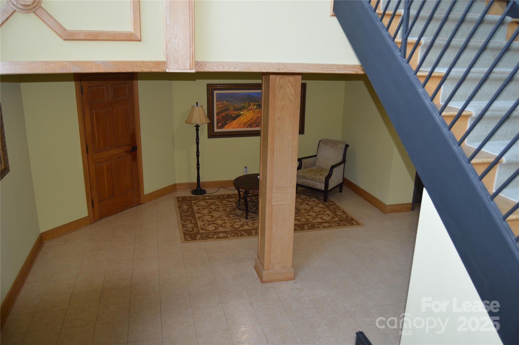 114 N Center Street 300 Property Photo 6