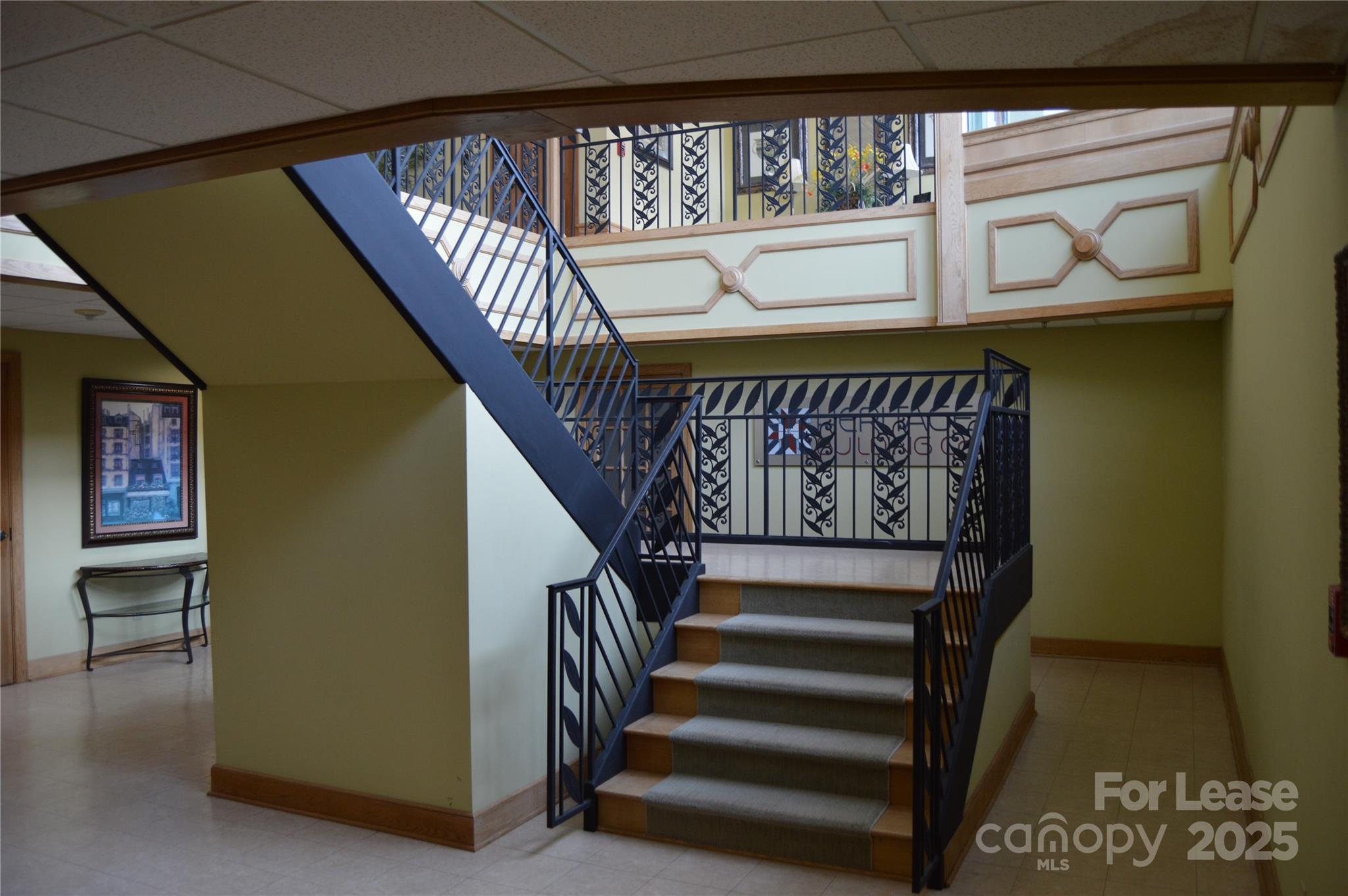 114 N Center Street 300 Property Photo 7