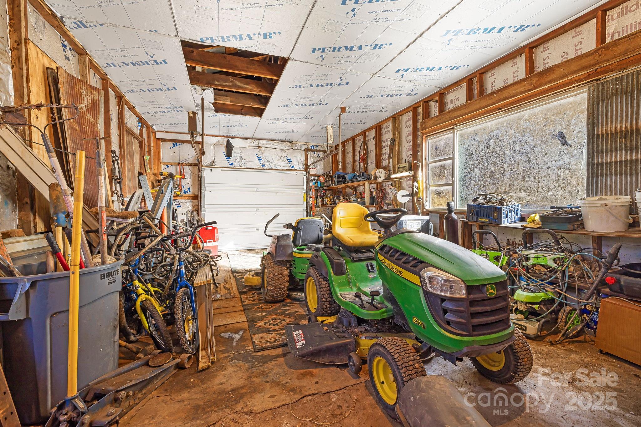 1178 E Fork Road Property Photo 33
