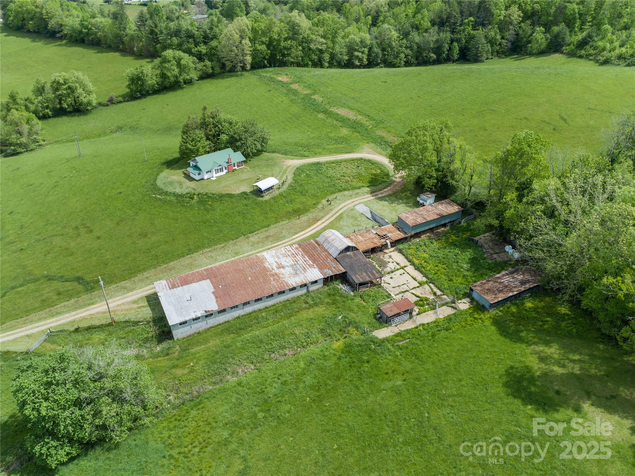 1305 Halltown Road Property Photo