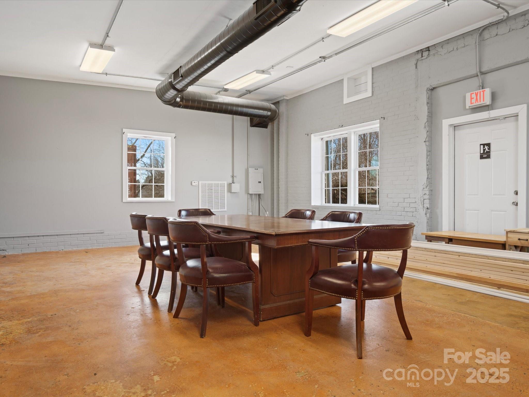 1535 Filbert Highway Property Photo 11