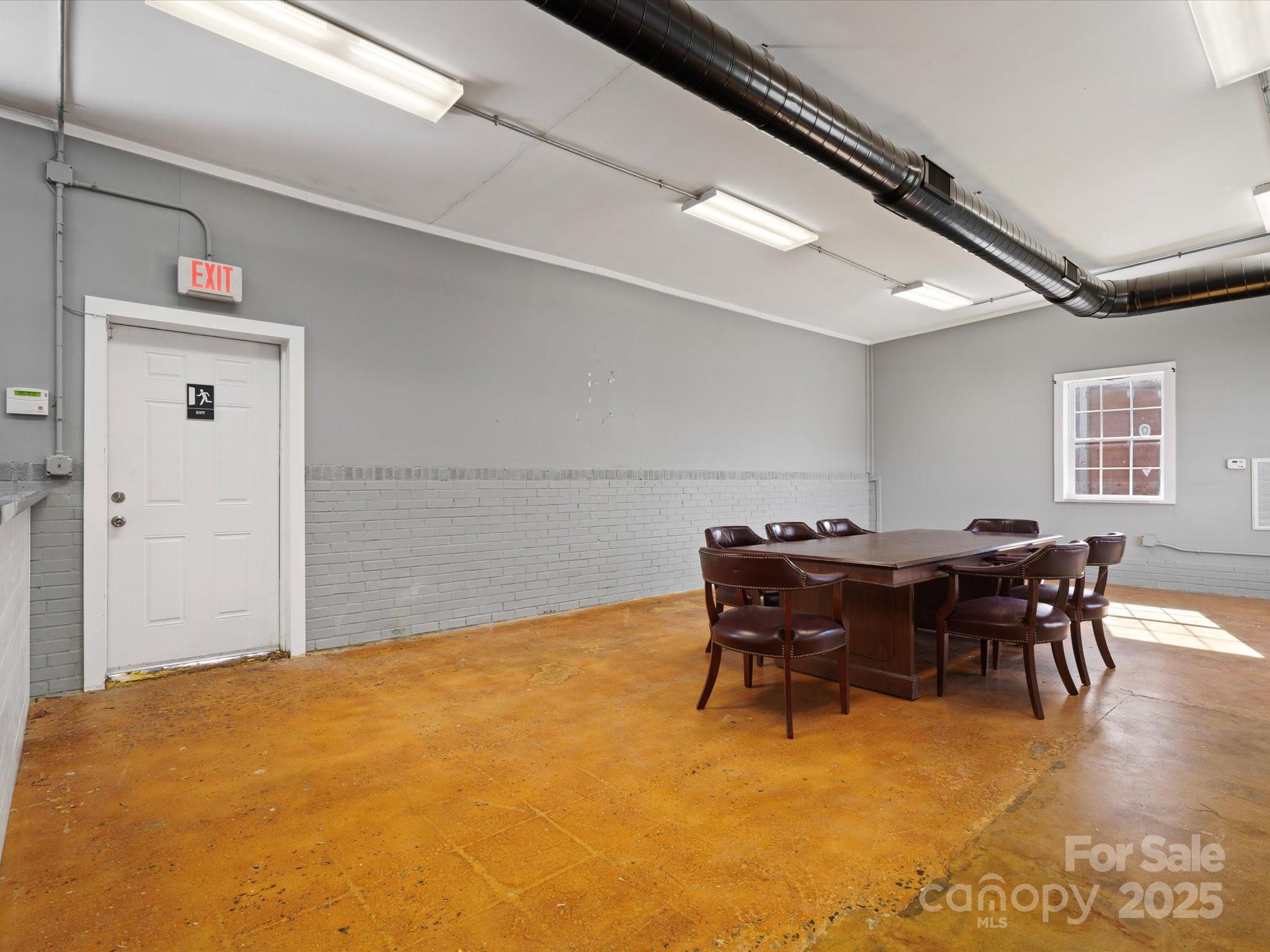 1535 Filbert Highway Property Photo 14