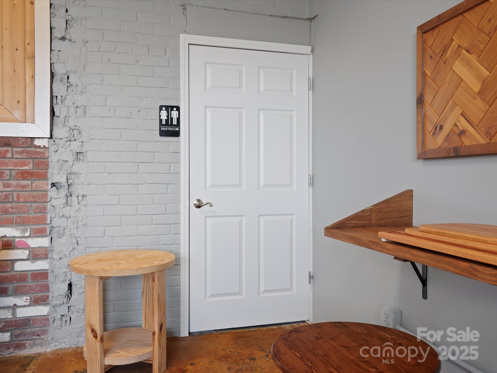 1535 Filbert Highway Property Photo 17
