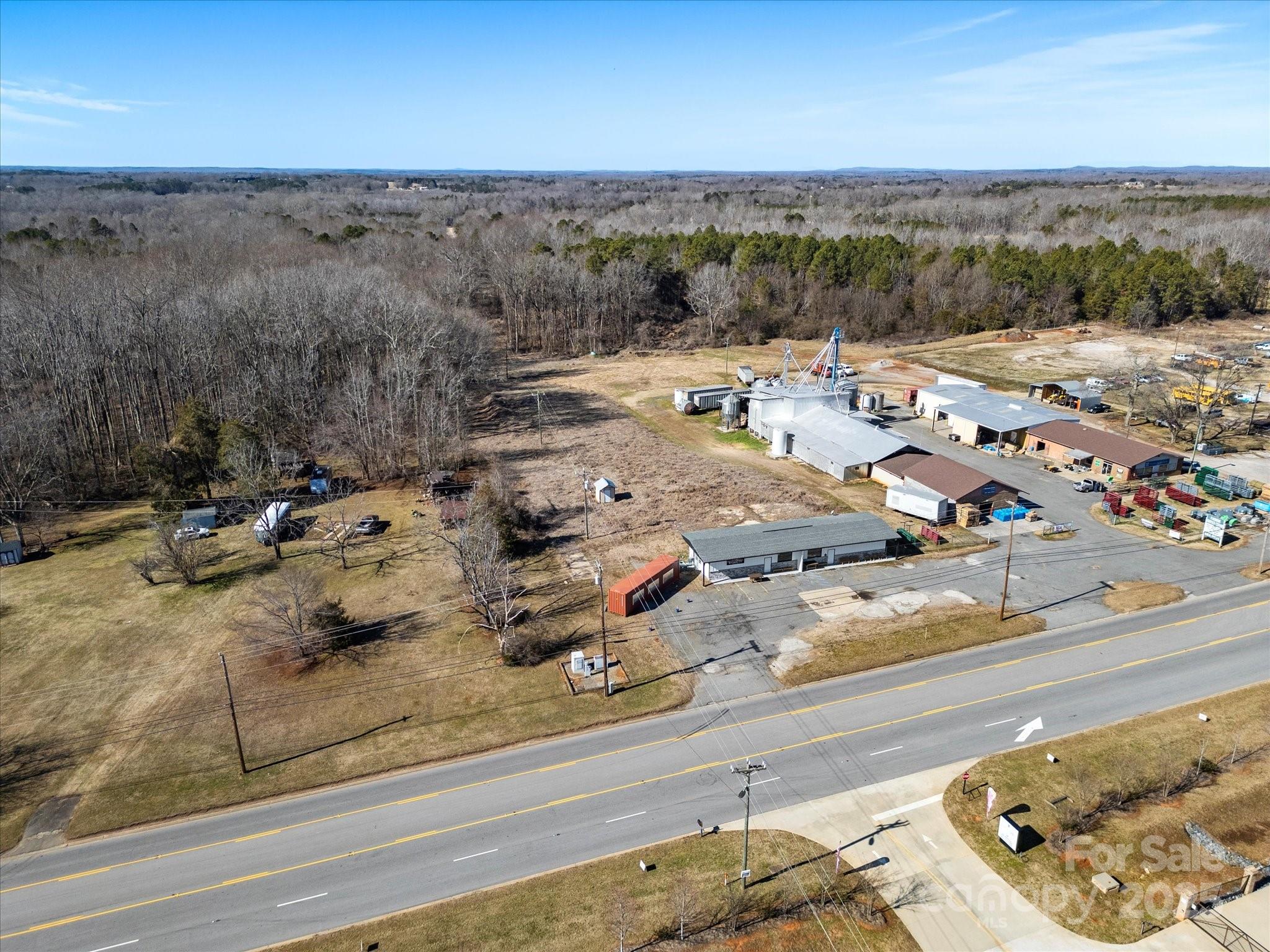 1535 Filbert Highway Property Photo 25