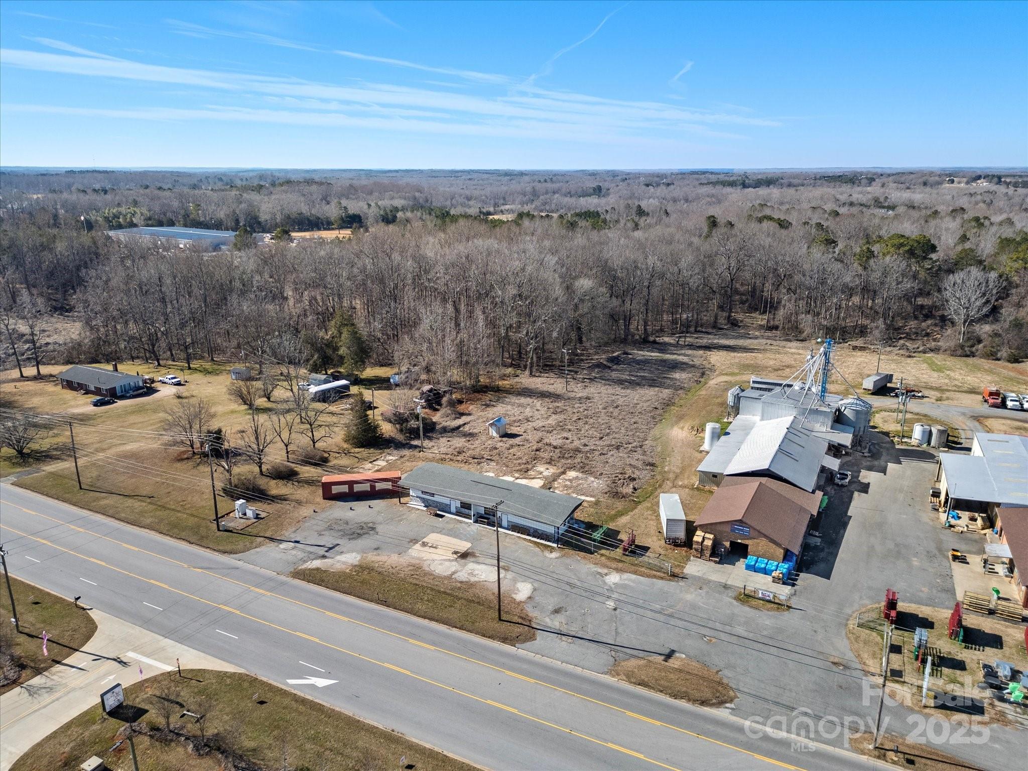 1535 Filbert Highway Property Photo 27