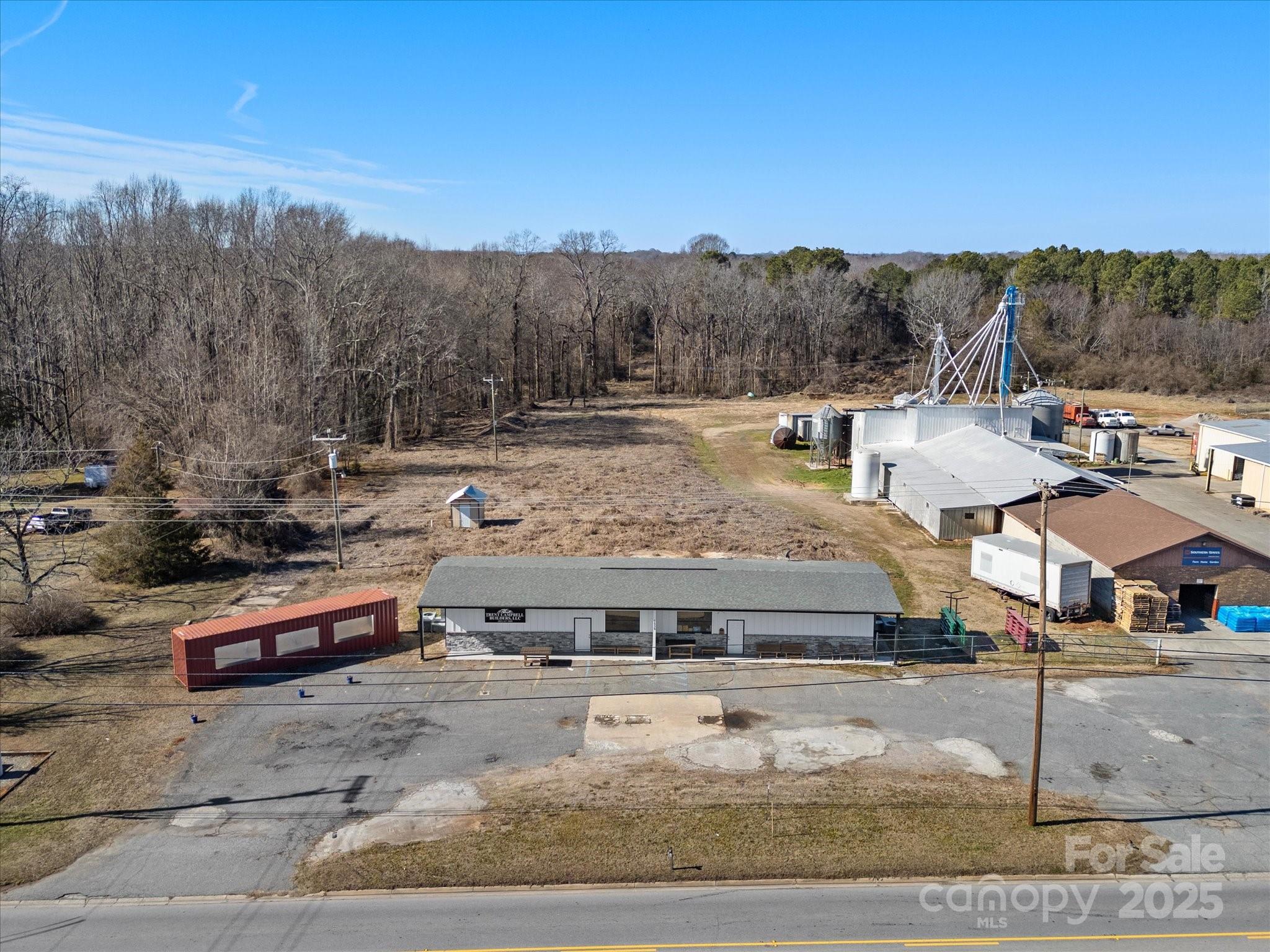 1535 Filbert Highway Property Photo 29