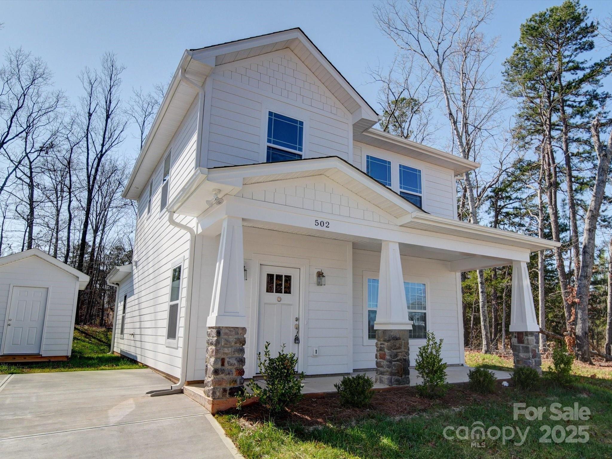 502 Geneva Circle Property Photo