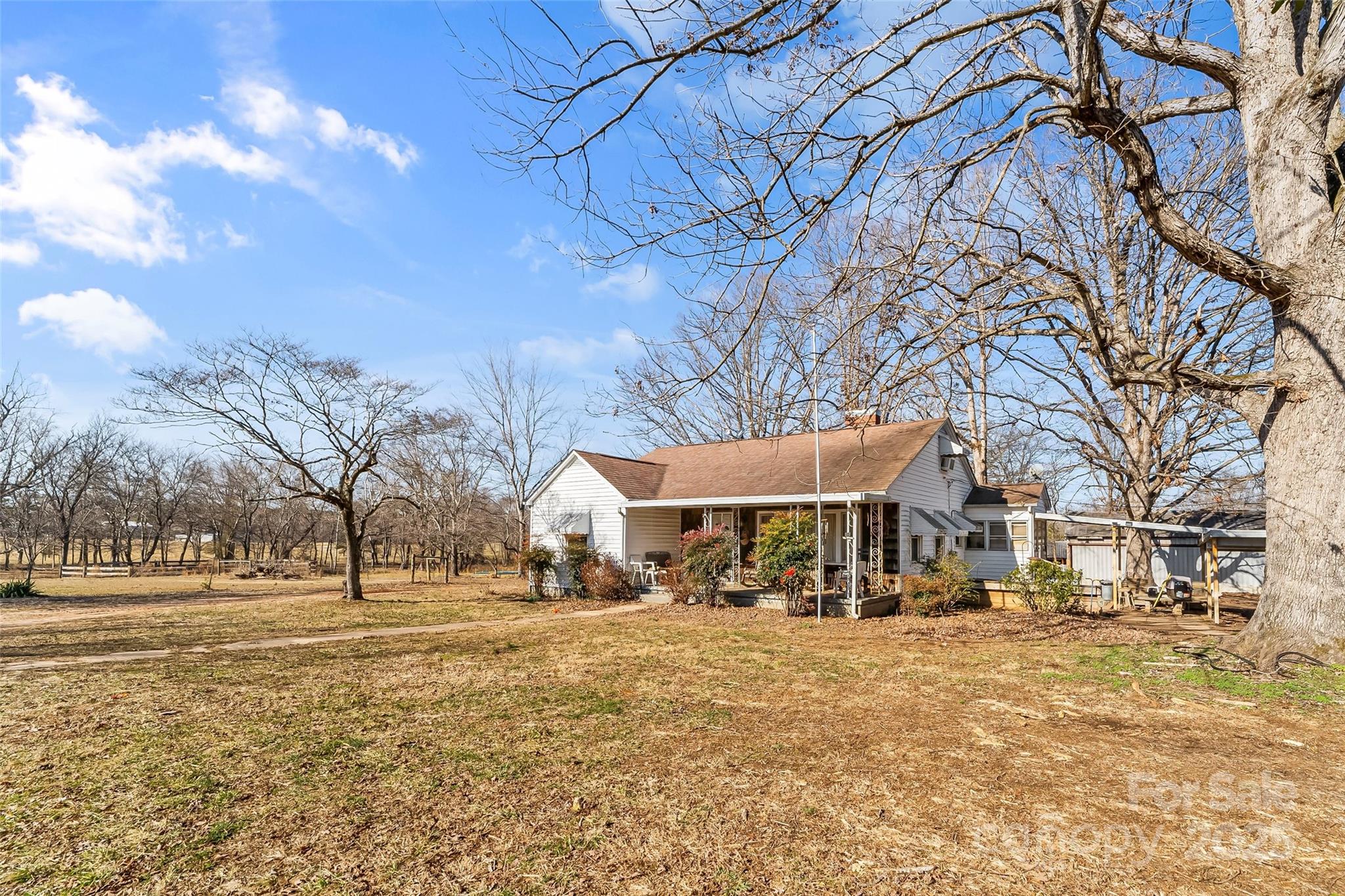 4528 Hunting Creek Church Road Property Photo 1