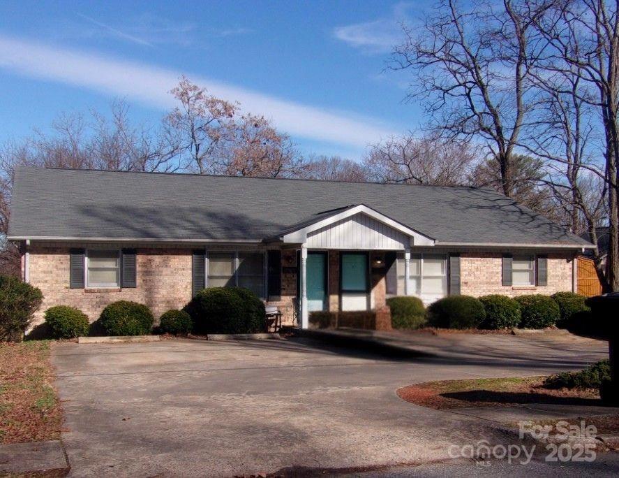 143 Big Springs Avenue Property Photo